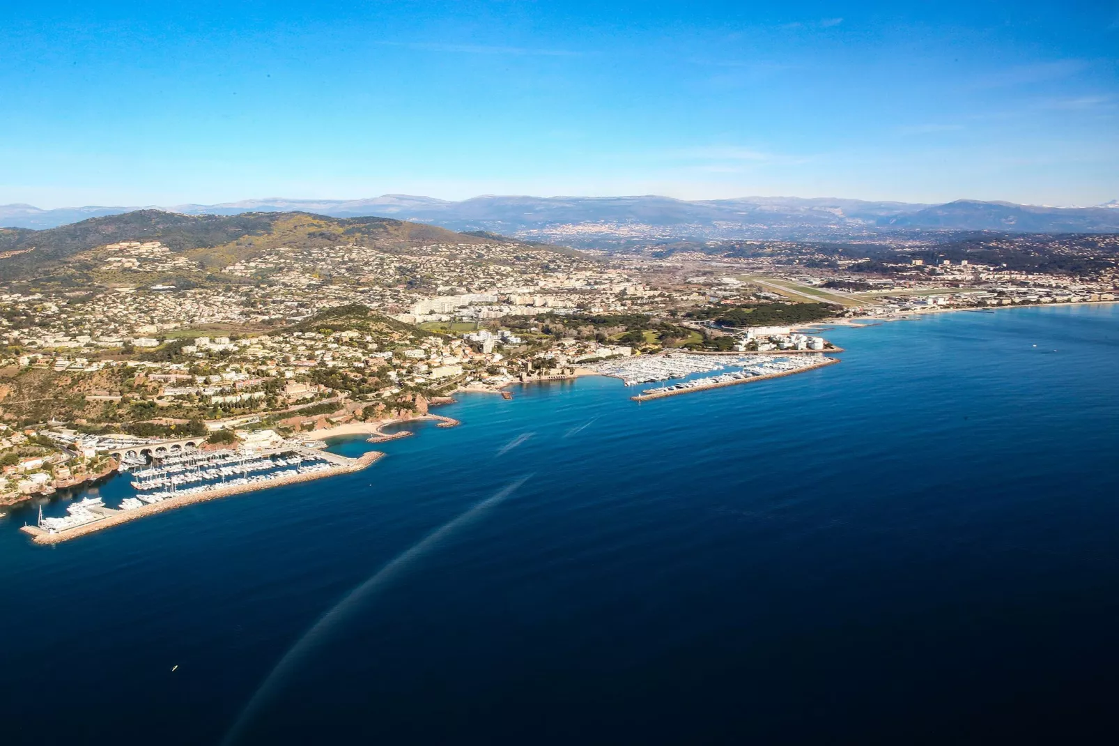 Carré Marine 2-Areas within 20km in summer