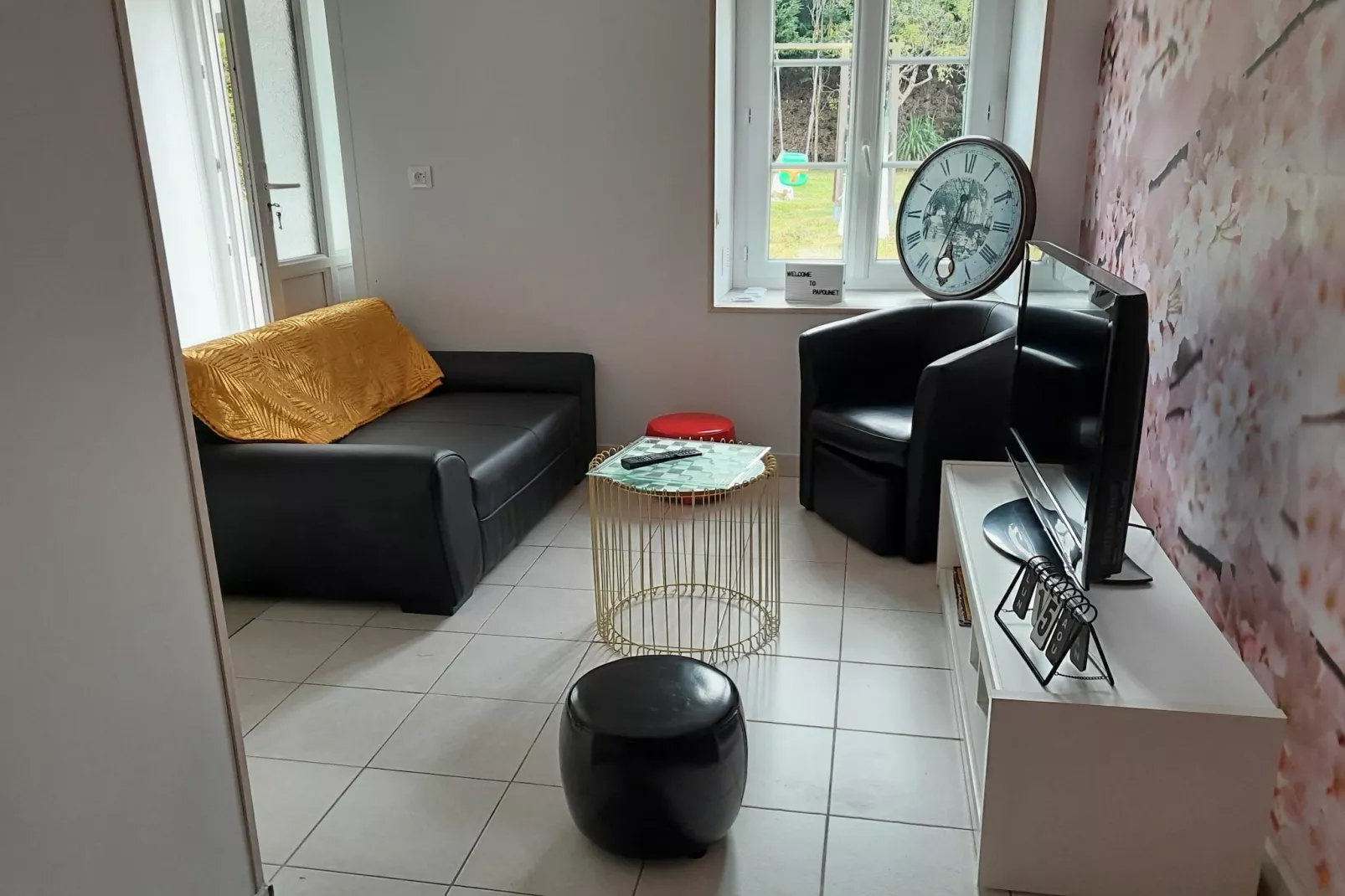 Chez Papounet-Living room