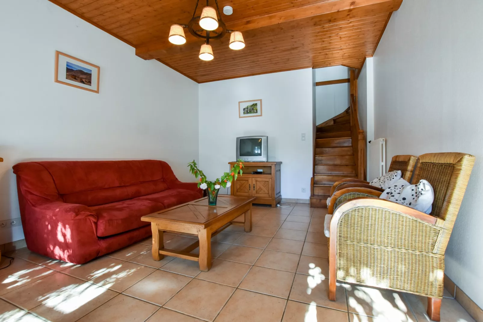 Maison près des volcans d'Auvergne-Wohnzimmer