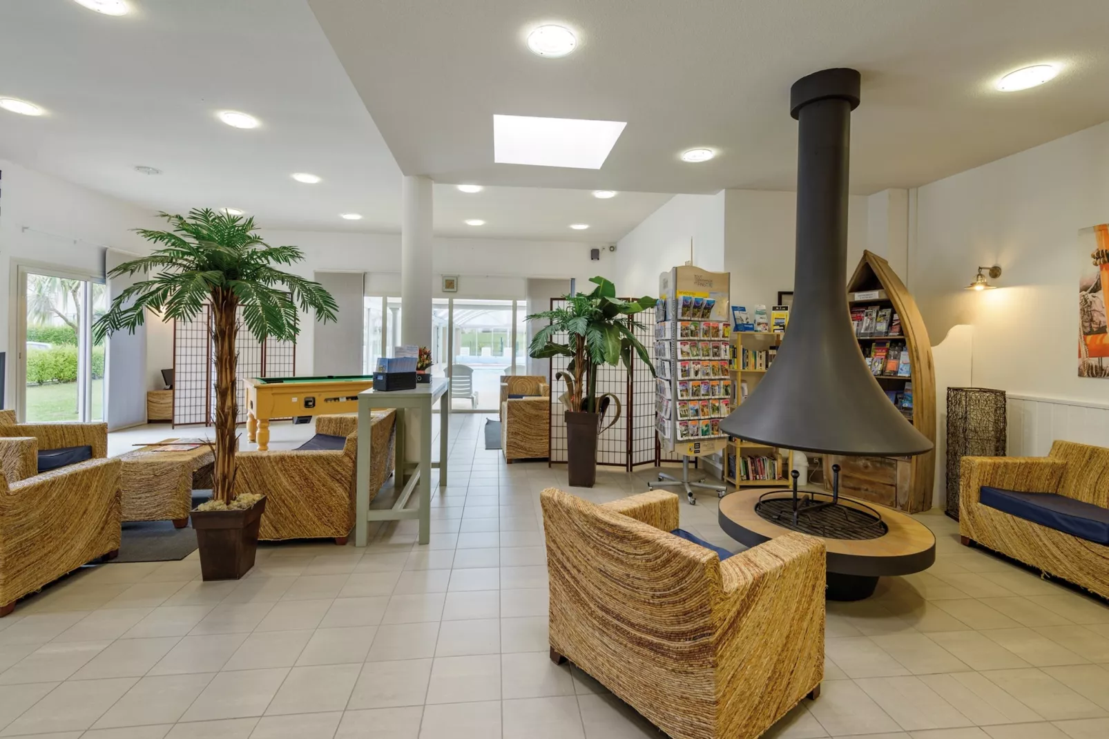 Le Hameau de Peemor Pen 3-Hall & reception