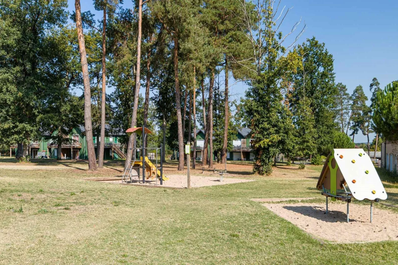 Relais du Plessis 1-Garten Sommer