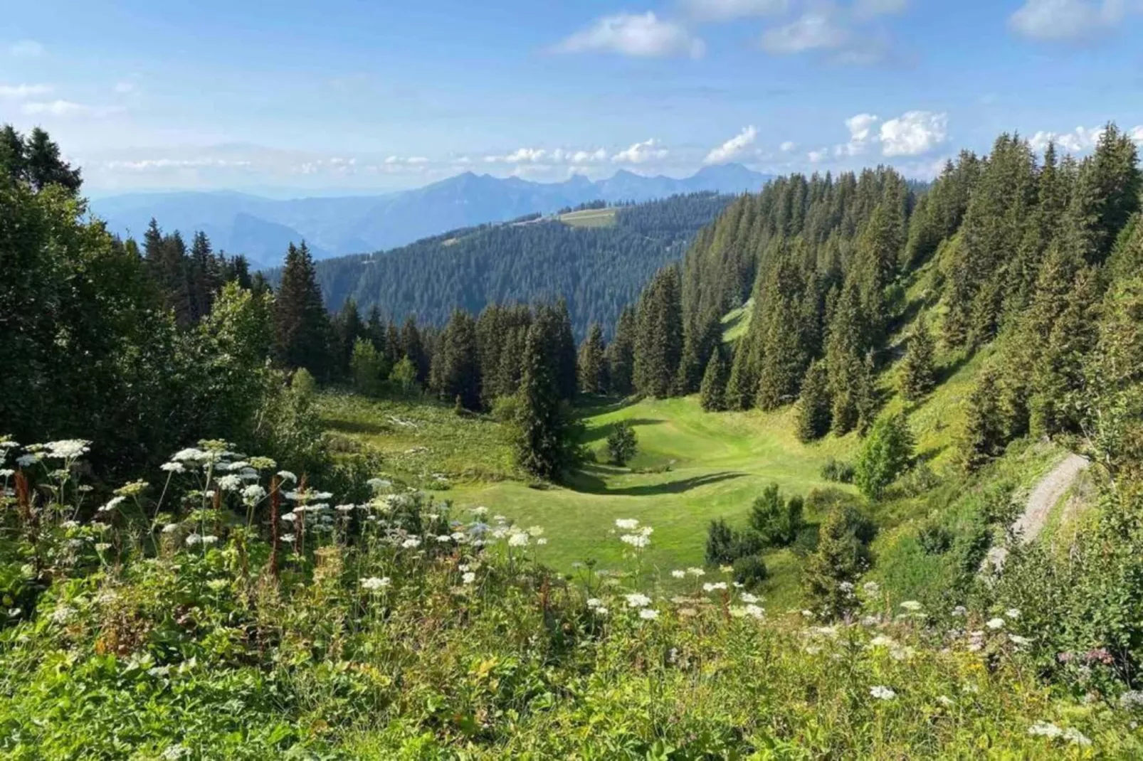 Les Portes du Grand Massif 6-Areas summer 5km