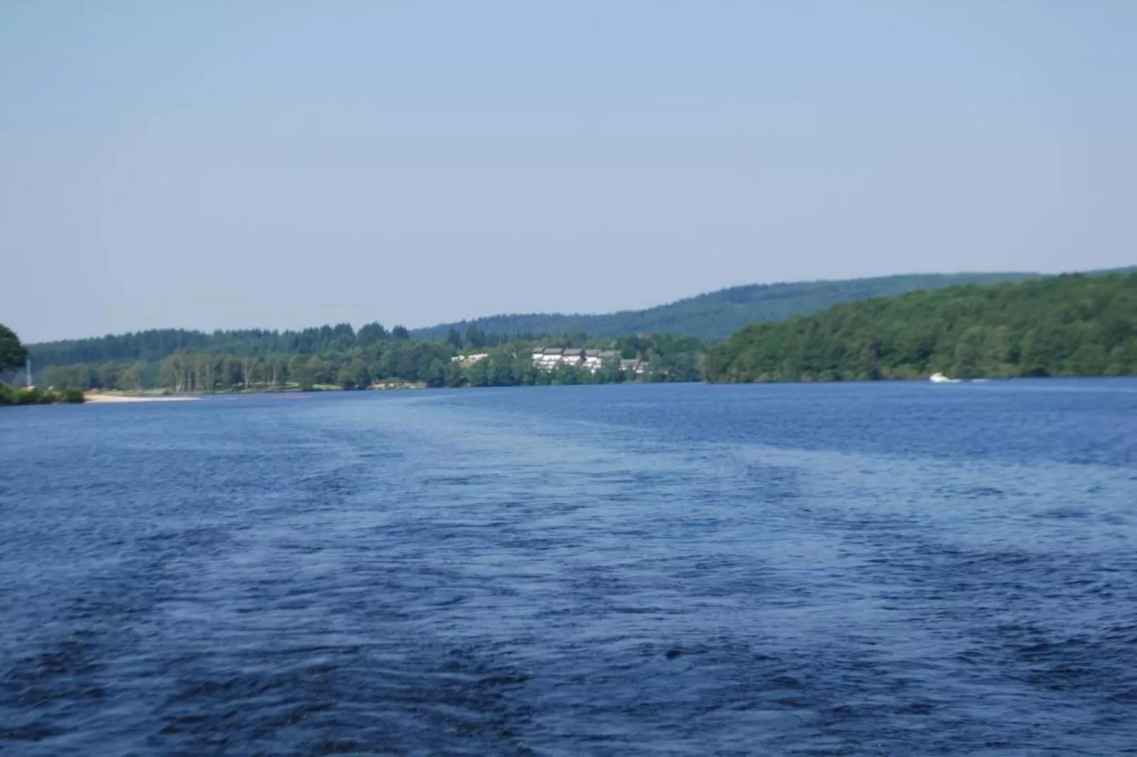 L'Ecole-Areas within 5km in summer
