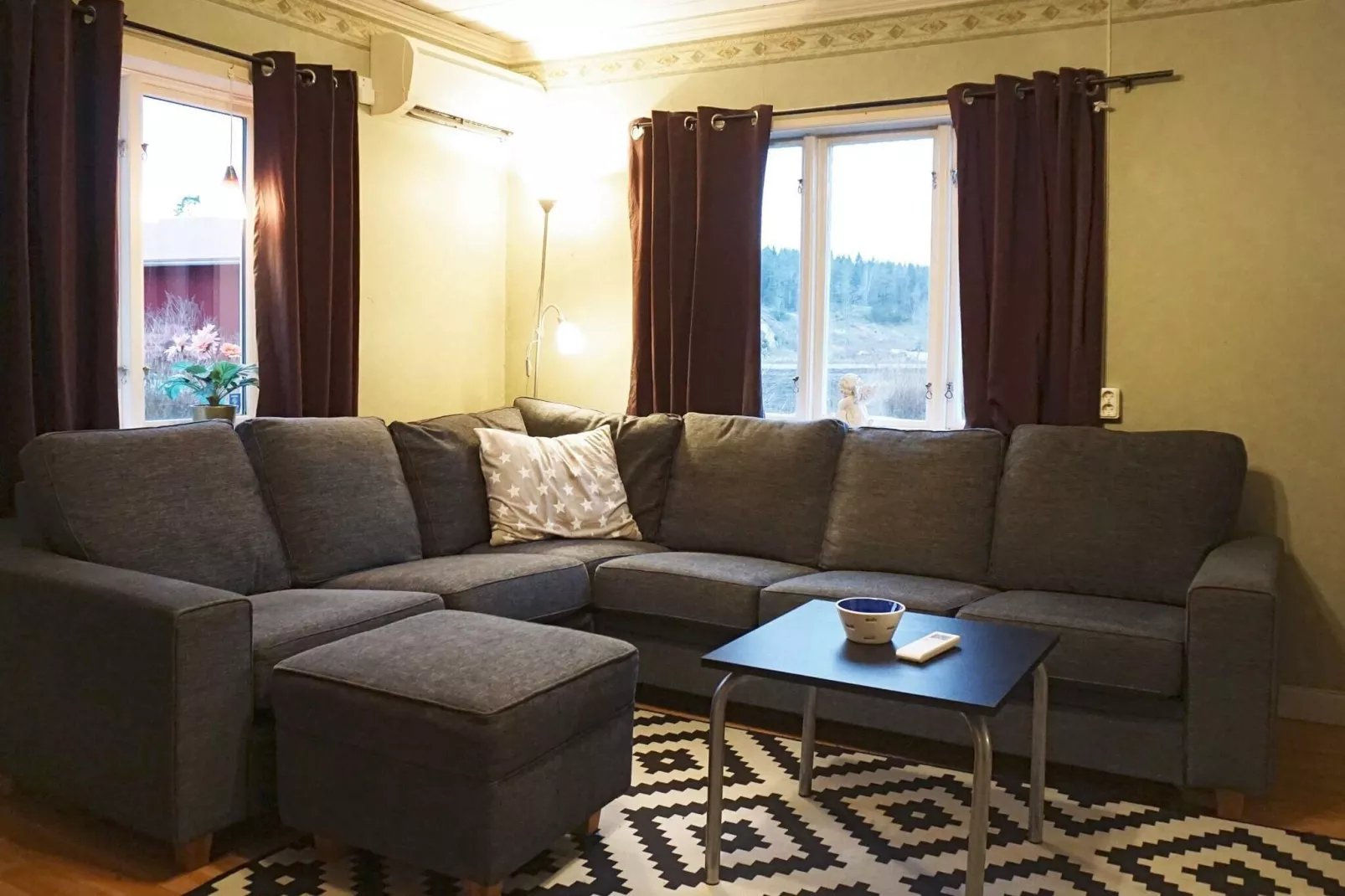 4 person holiday home in LUR-By Traum-Indoor