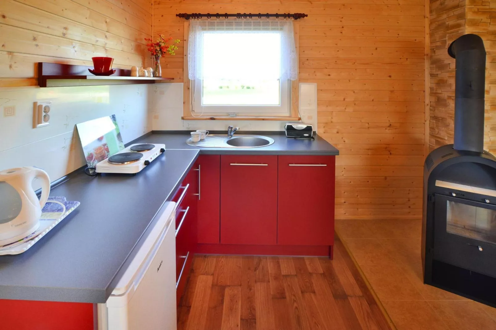 Domki Pani Marii 50 m2 dla 4 osób Jarosławiec-Kitchen