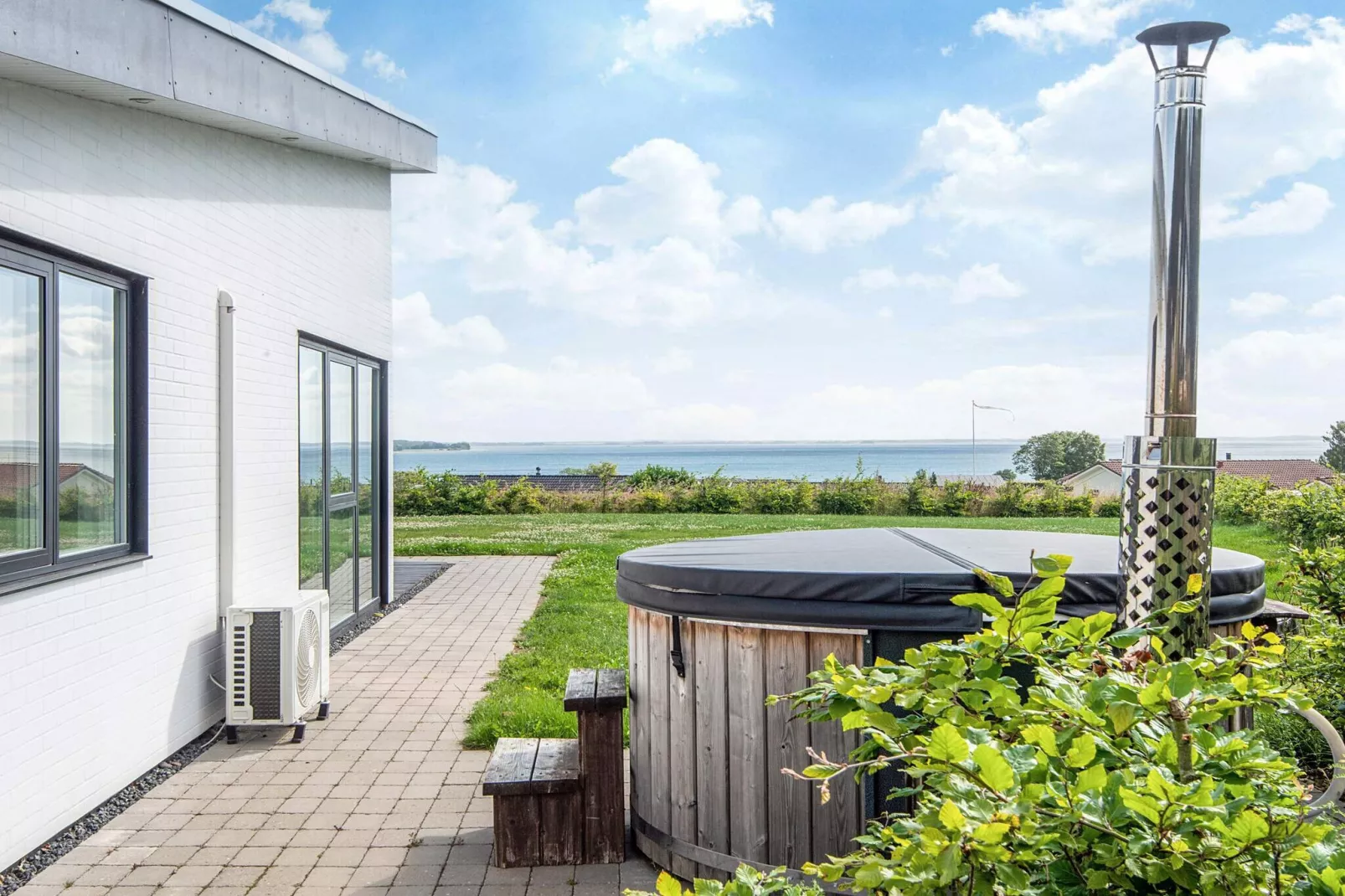 10 Personen Ferienhaus in Sjølund-By Traum-Wasserblick