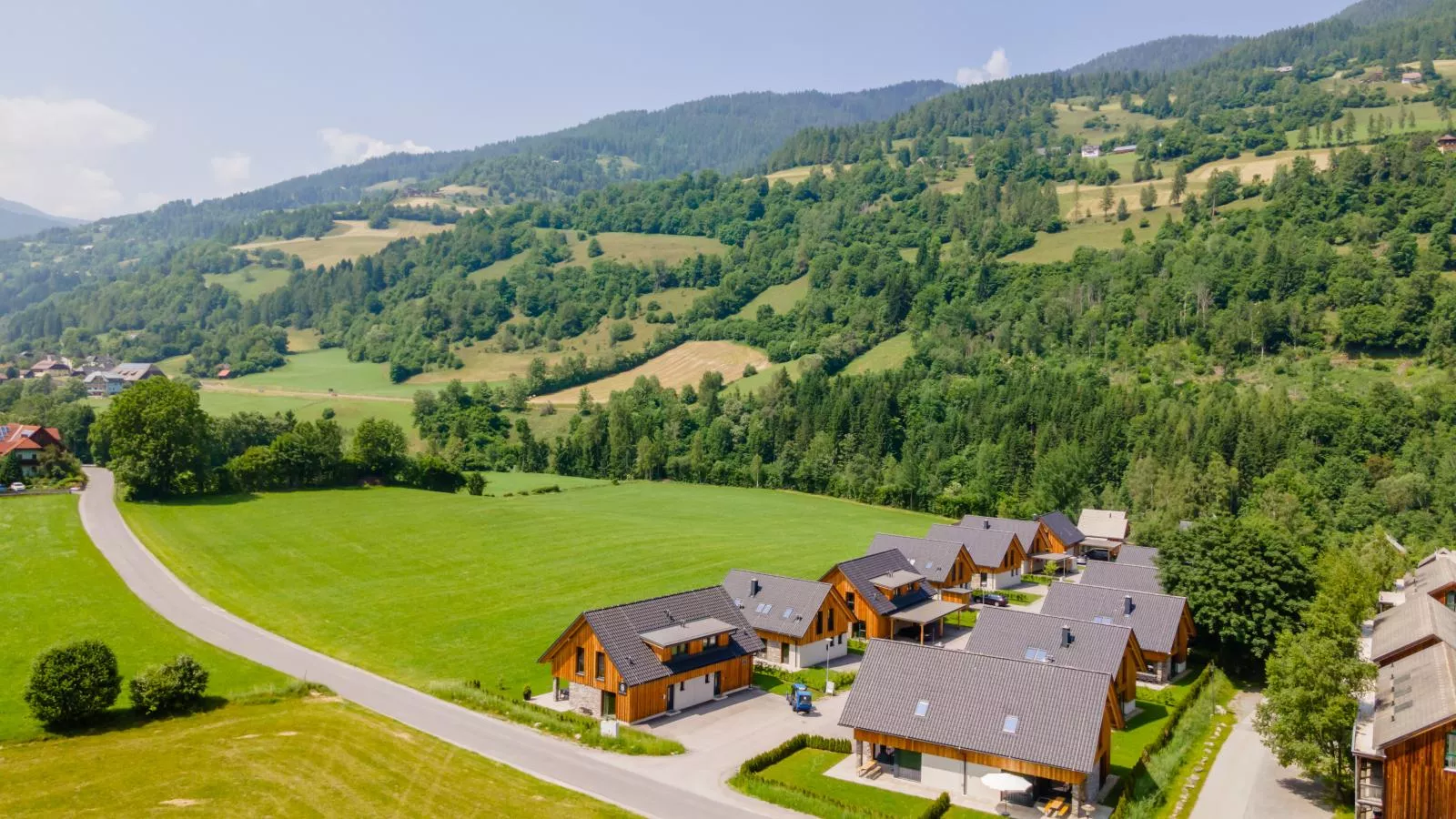 Doppellodge-Exterior in summer