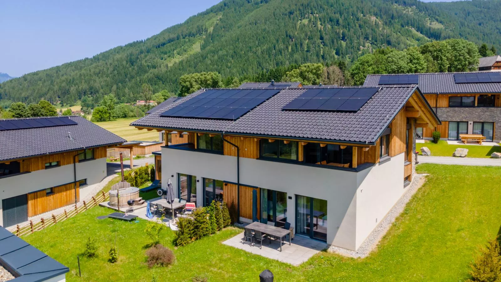 Grebenzen Eiszeit Lodge-Außenbereich Sommer