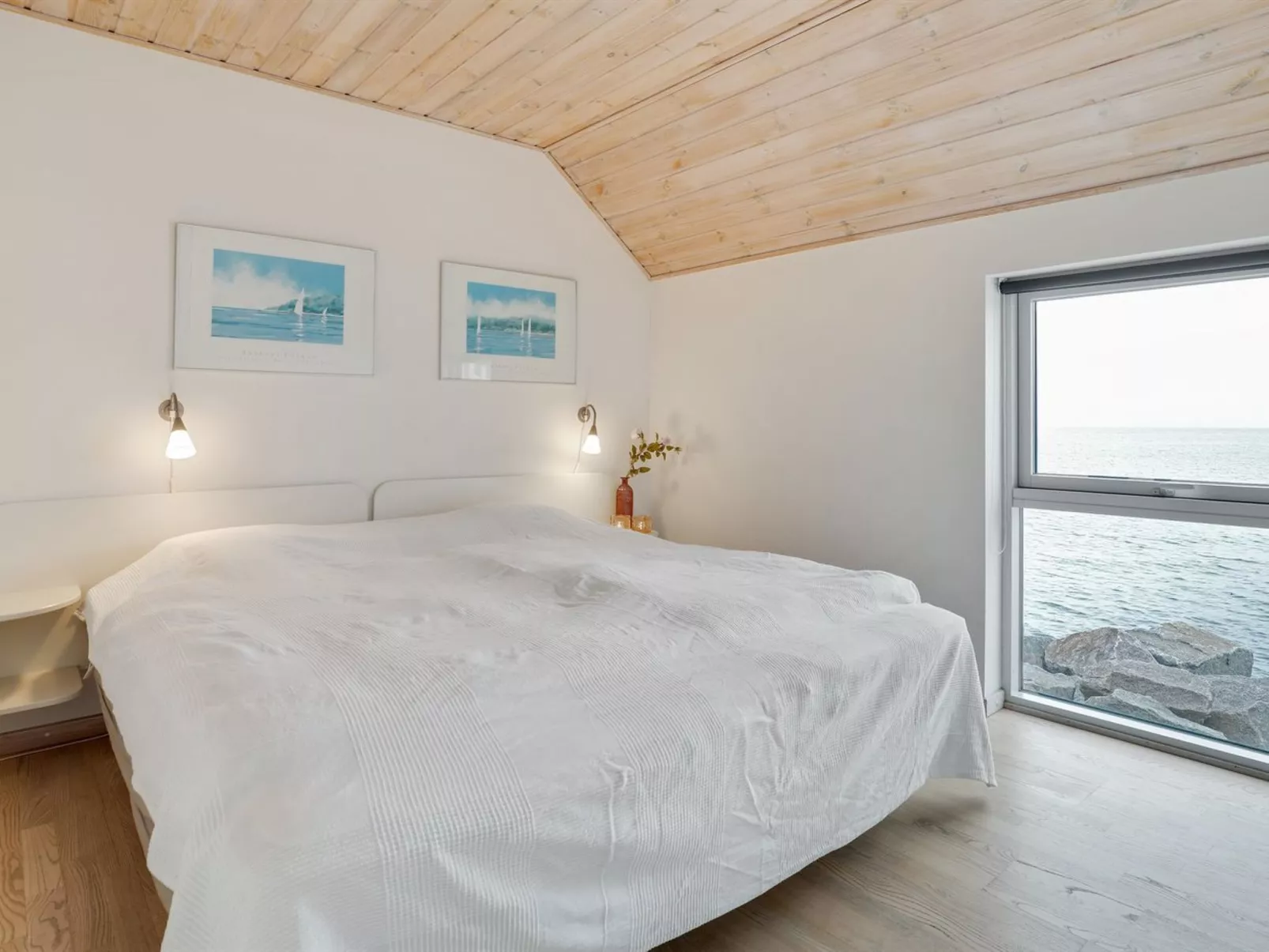 "Otis" - 10m from the sea-Inside