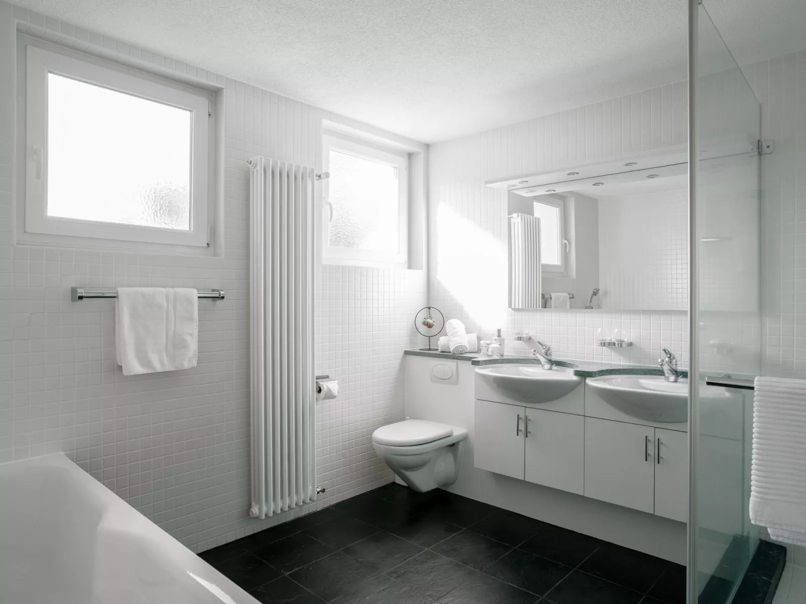 Suite Modern - Inside