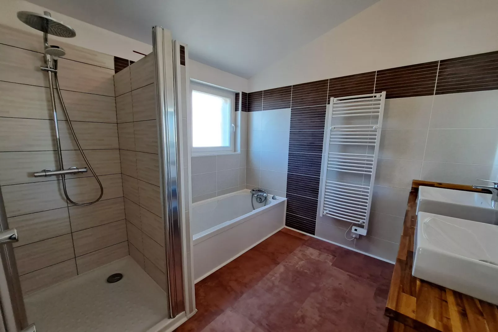 Ferienhaus in unmittelbarer Strandnähe Cléder-Bathroom