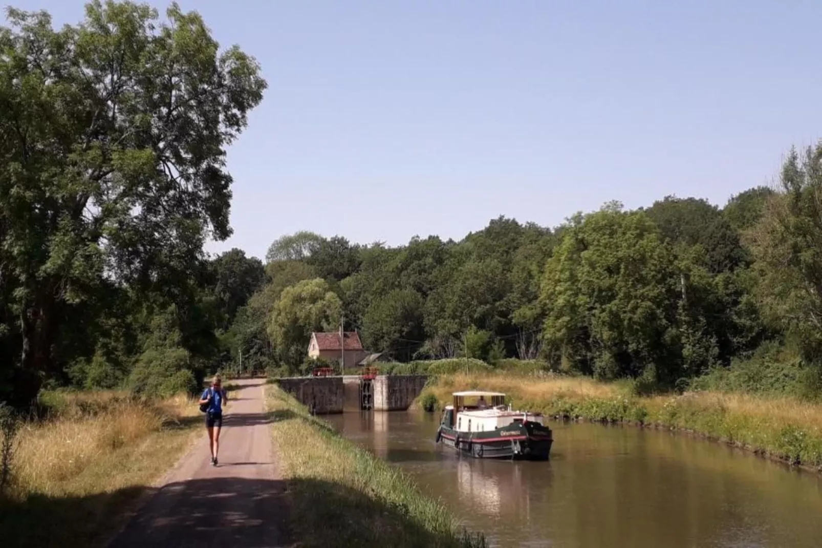 LA MAISON AUX VOLETS ROUGES-Gebiete Sommer 20 km