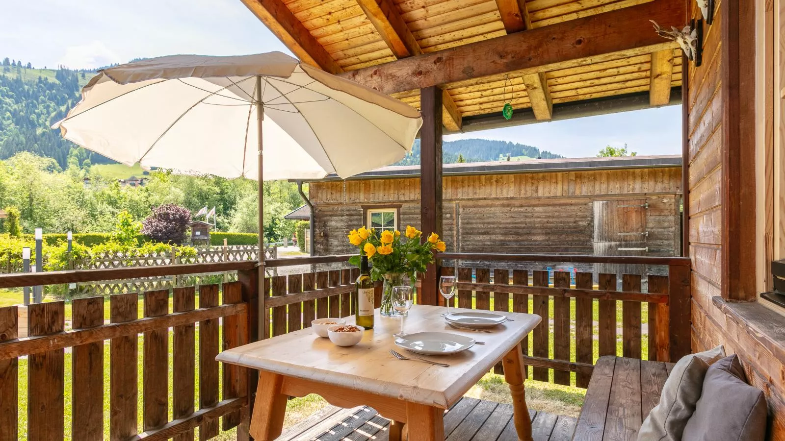 Uriges Chalet 7-Terrace balcony