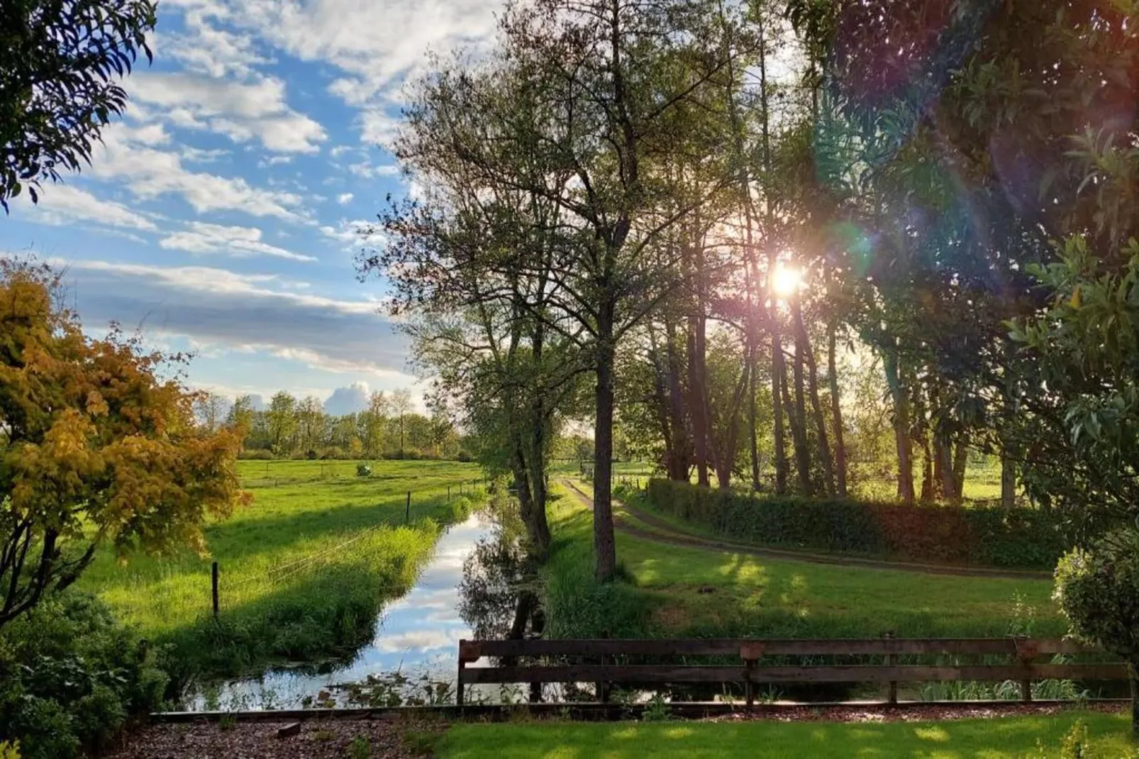 Twee safaritenten "Noflik" & "Gaadlik" naast elkaar-Areas within 5km in summer
