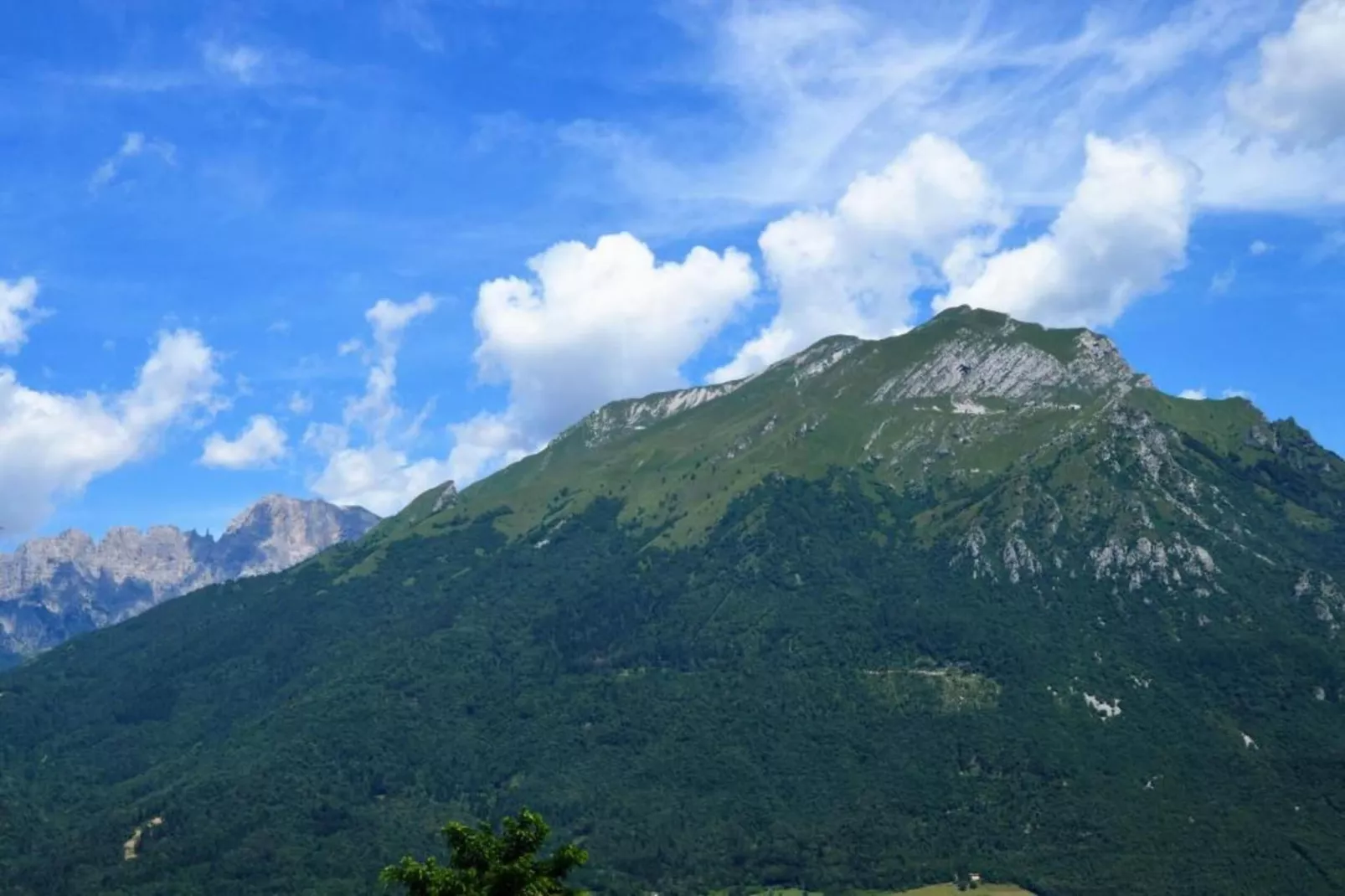 CASA TRAME DEGLI ANGELI 5 pax-Areas within 20km in summer