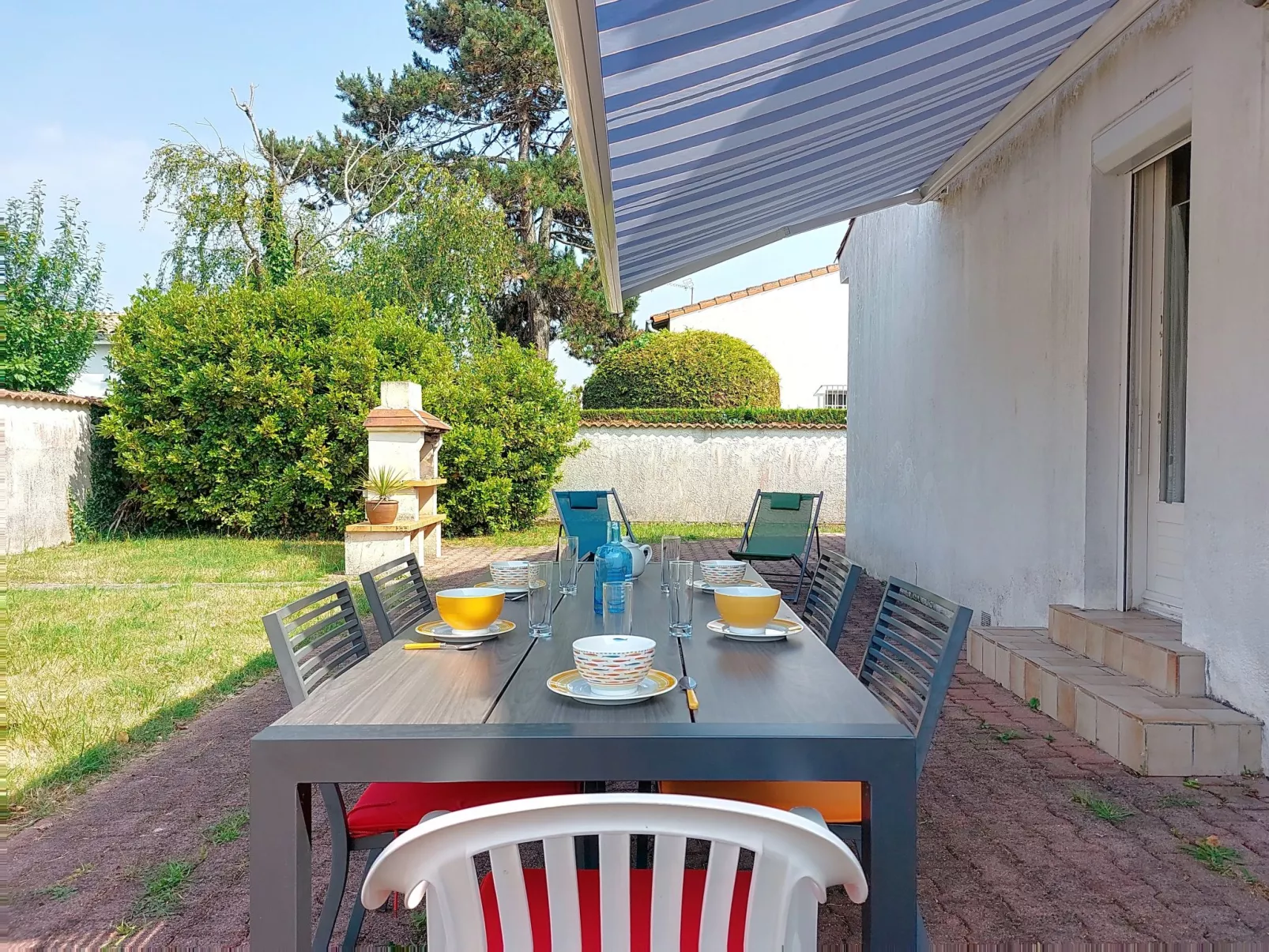 Maison des Groies-Outside