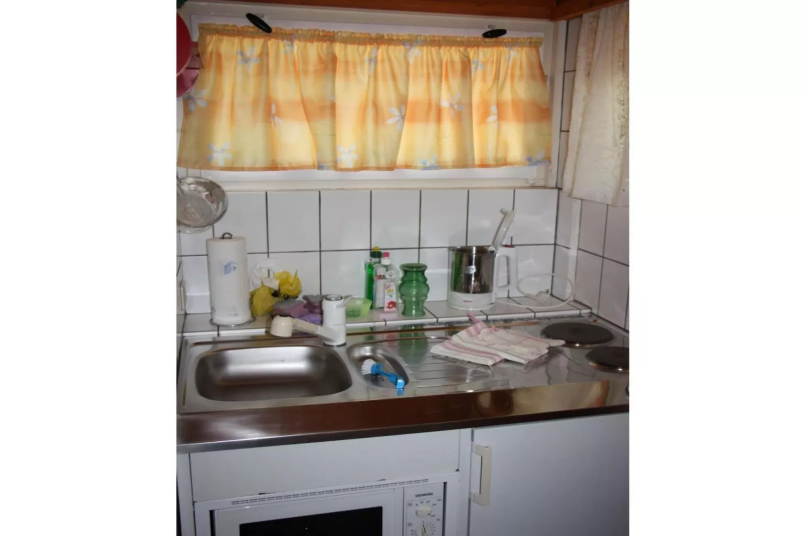 37334-Kitchen