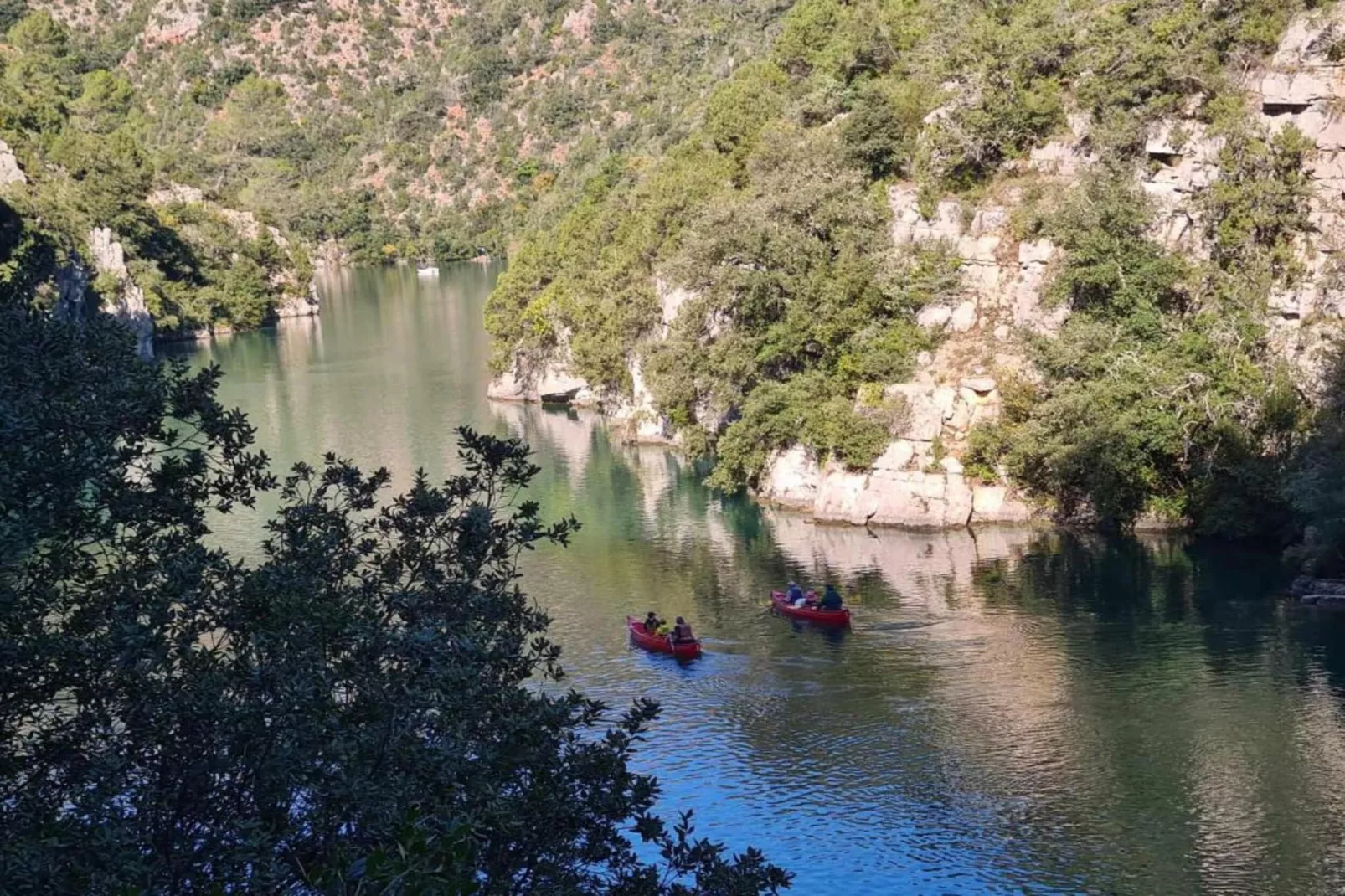 Elja Les Acacias-Areas within 20km in summer