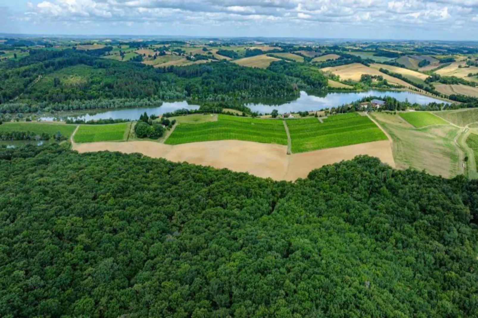 La Cote de Boué-Zones été à 5 km