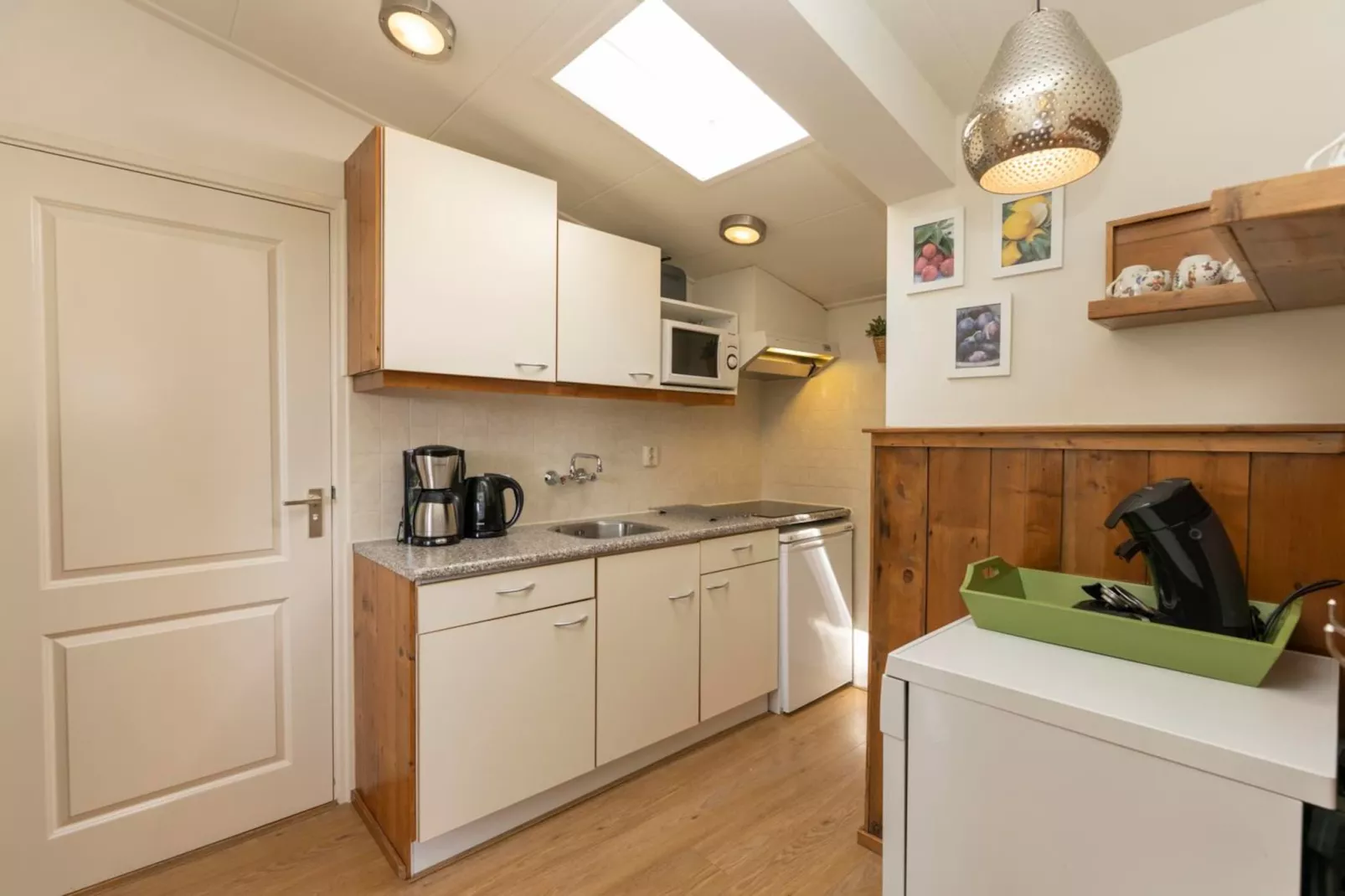 Strandhuys Mossel-Kitchen