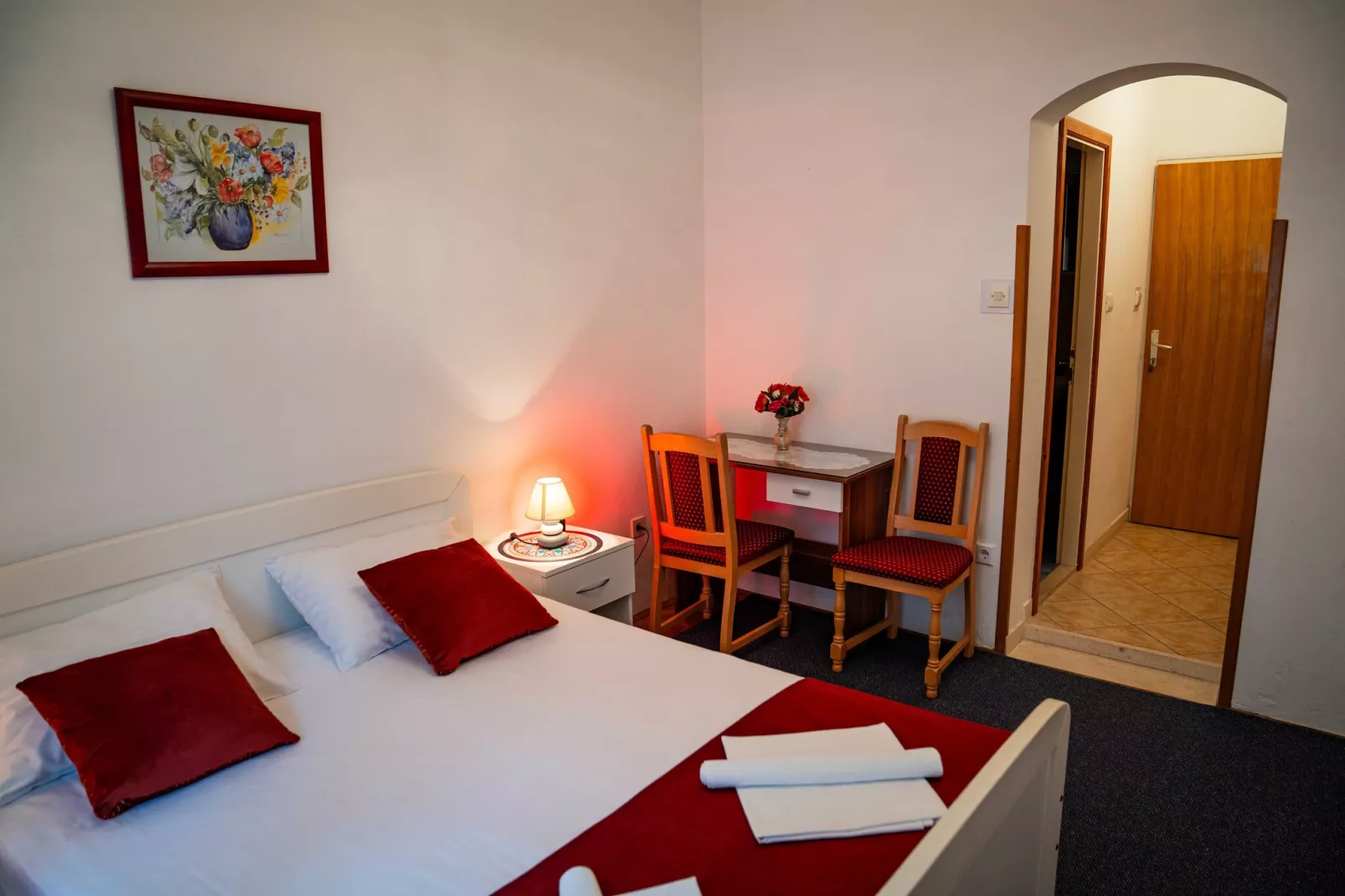 Guest House Cesic - Double Room No4-Schlafzimmer