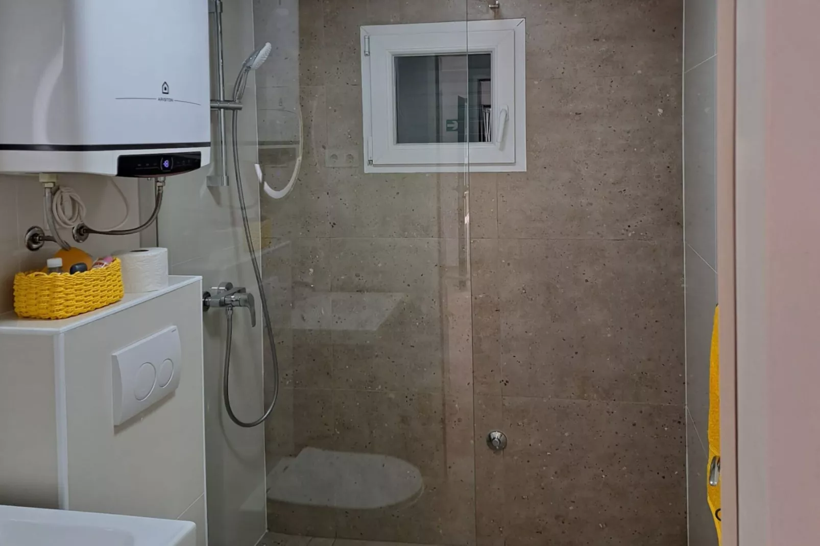 Villa Lavanda Korčula - Five Bedroom Villa with Pool and Sea View-Bathroom