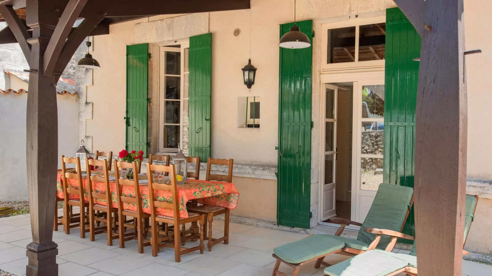 Gîtes de La Maison du Bonnesheur-Terrasse / balcon