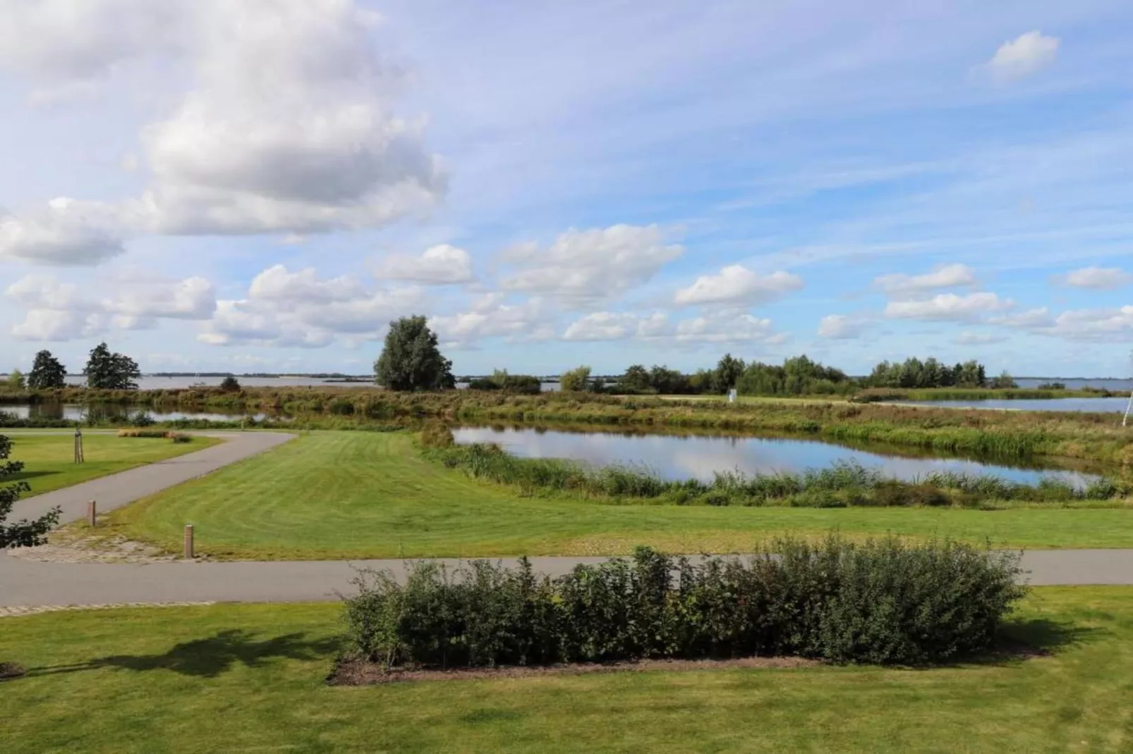 Docklodge 12-Areas within 5km in summer