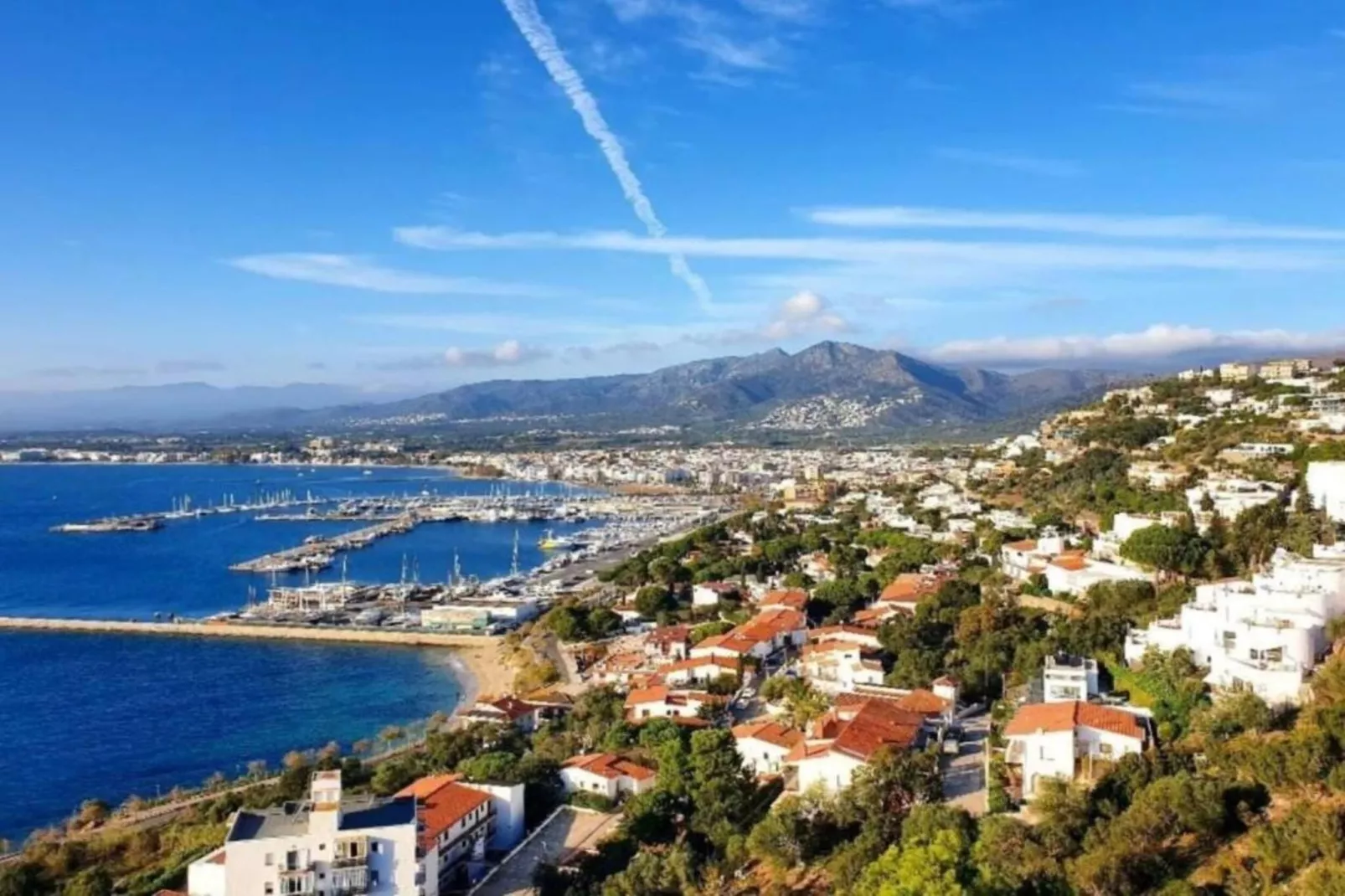 PUIG ROM 115 1 2  Roses-Zones d'été à 20 km