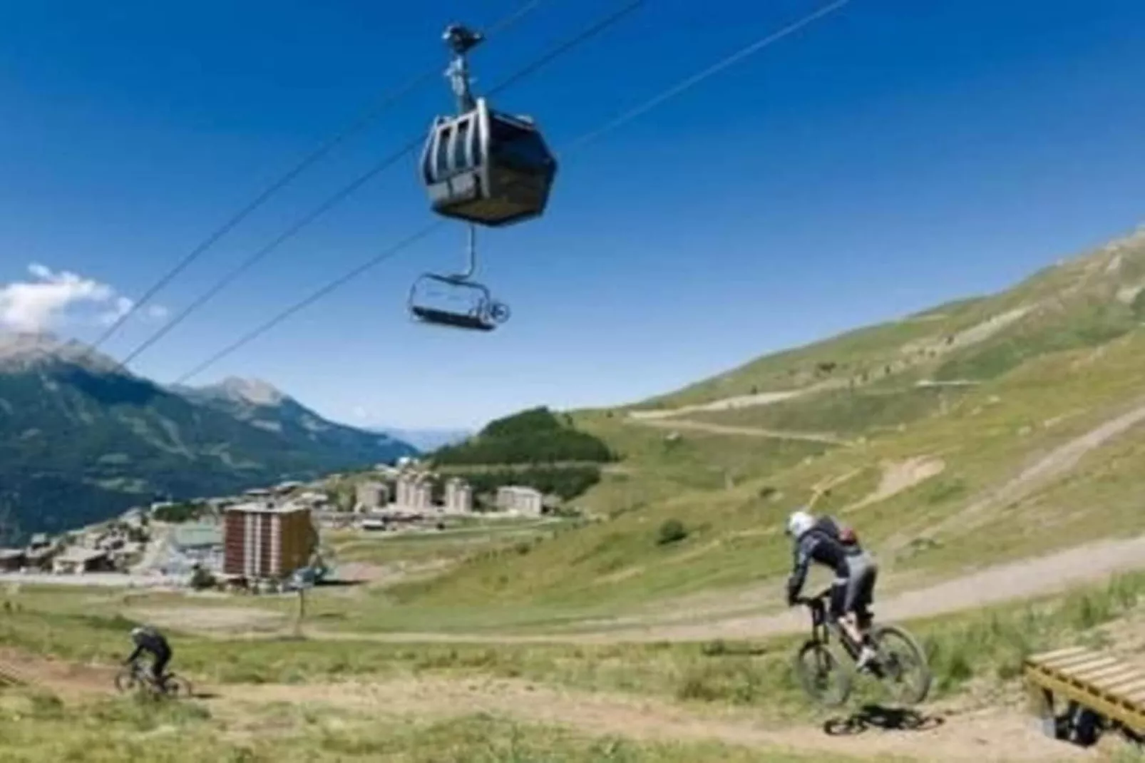 Les Marmottes 2 N°69 - 3P5-Areas within 20km in summer