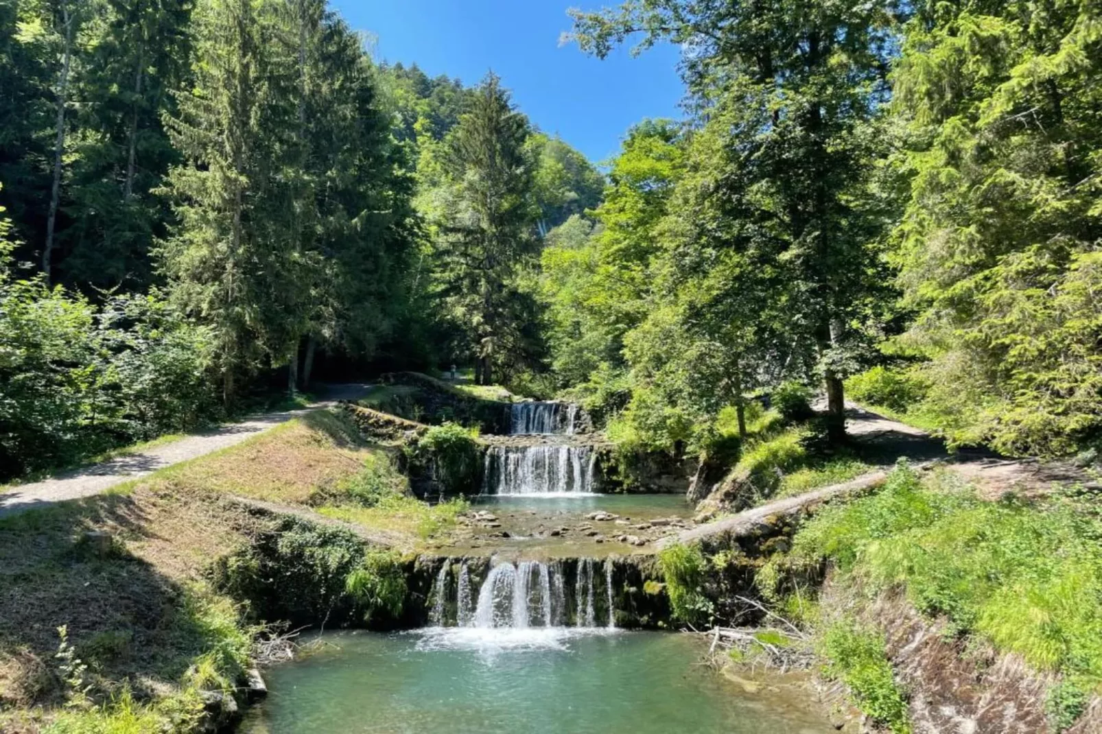 T. DU MOREL A N°25 - 2P5-Areas within 5km in summer