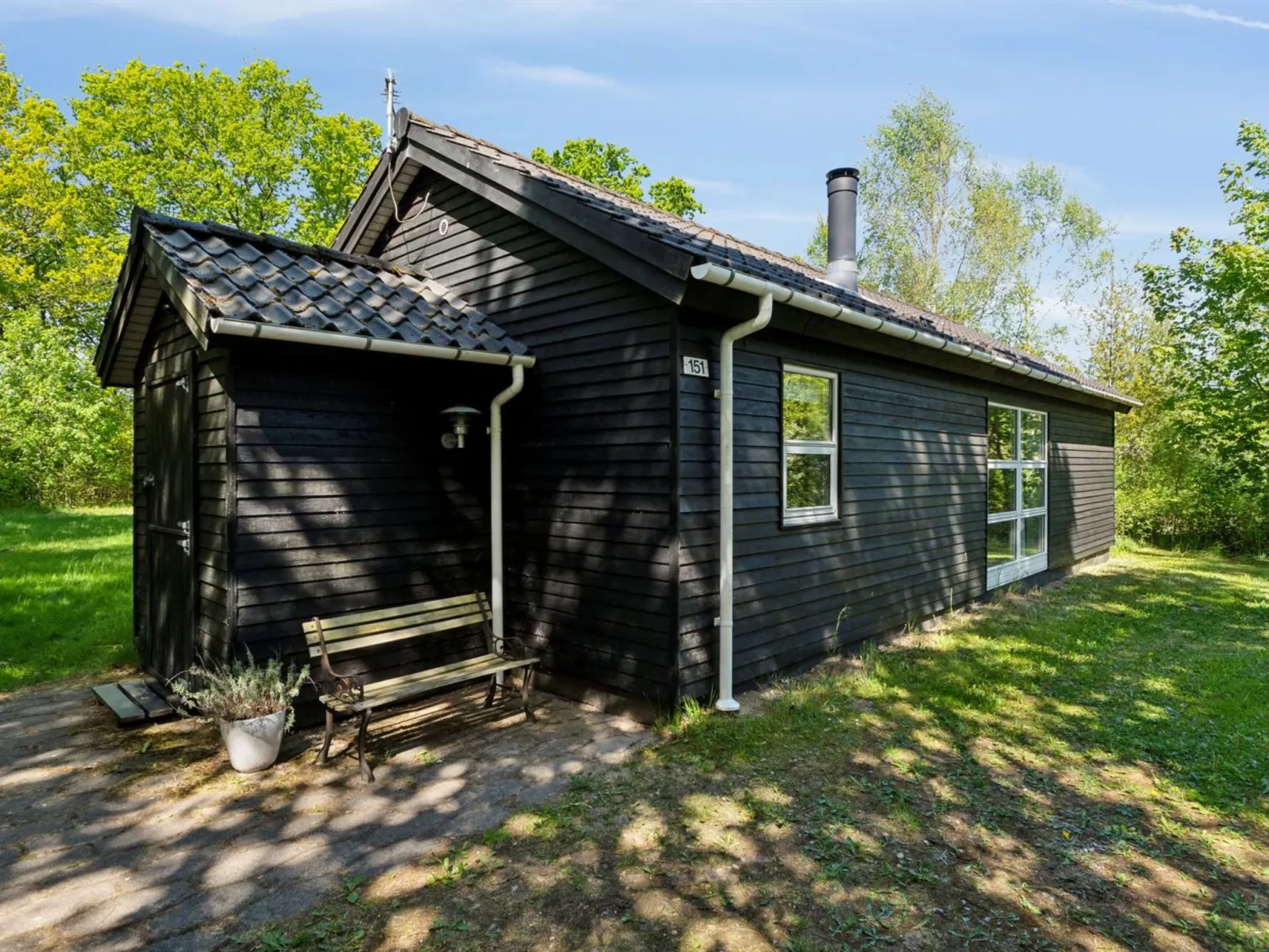 "Tomine" - 80km from the sea-Outside
