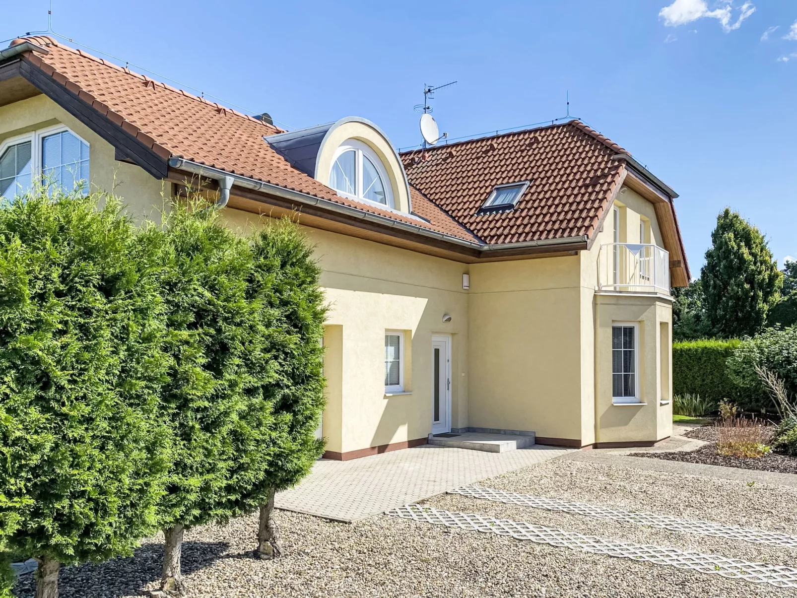 Garden & Terrace Villa-Draußen