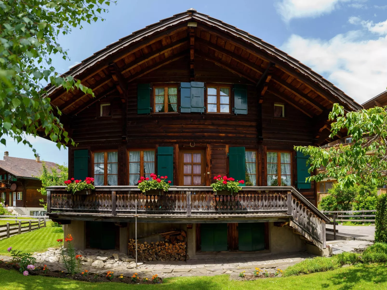 Lena, Chalet