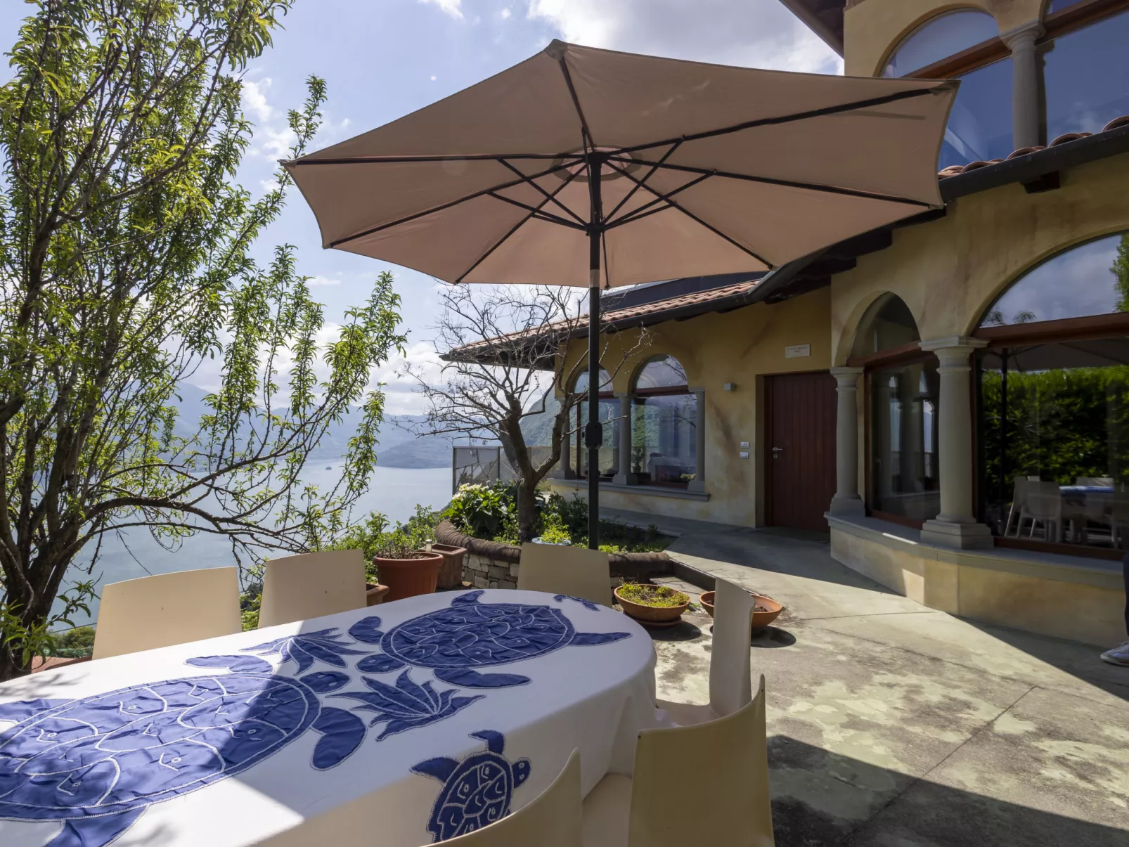 Xino Terrace View-Outside