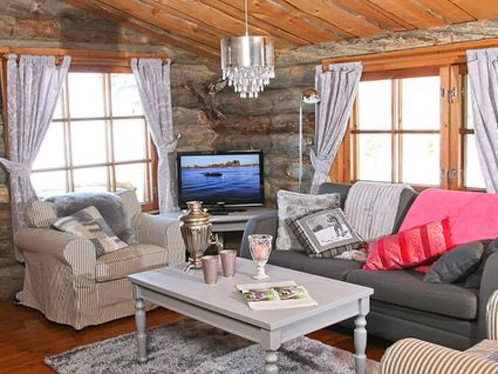 Kopinkallio 2-Drinnen