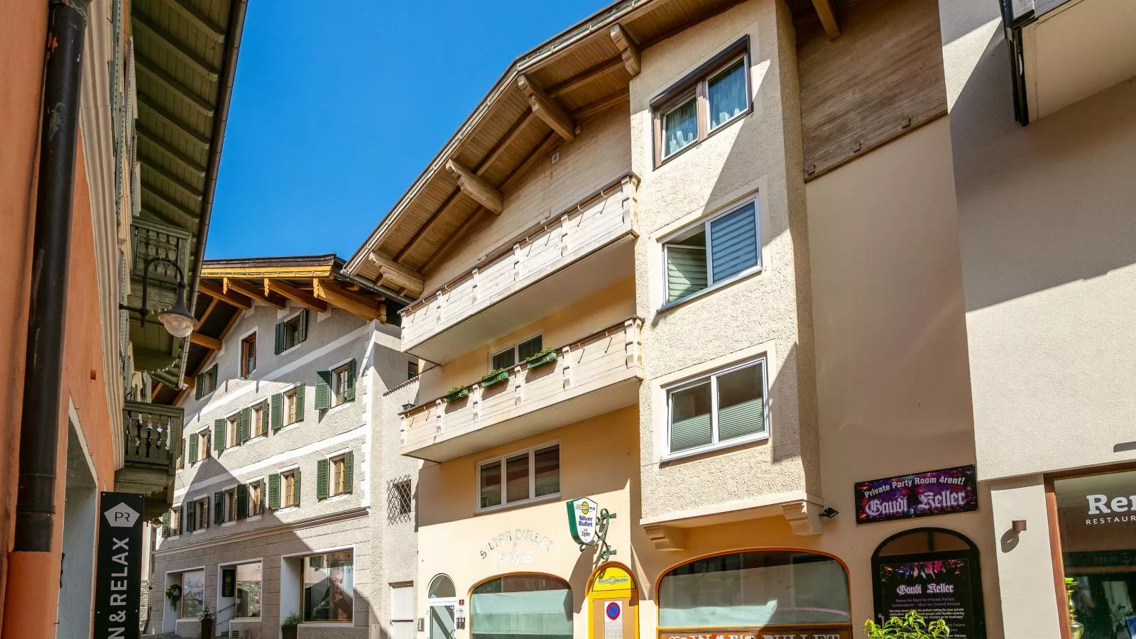 Town House 2