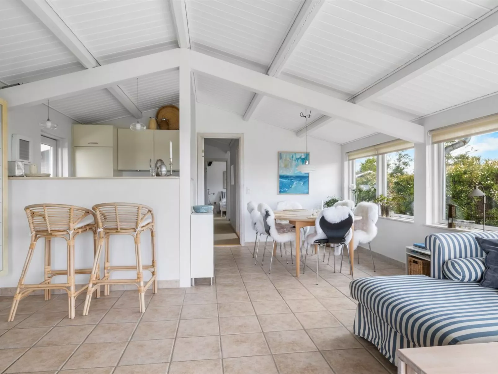"Dimo" - 20m from the sea-Inside
