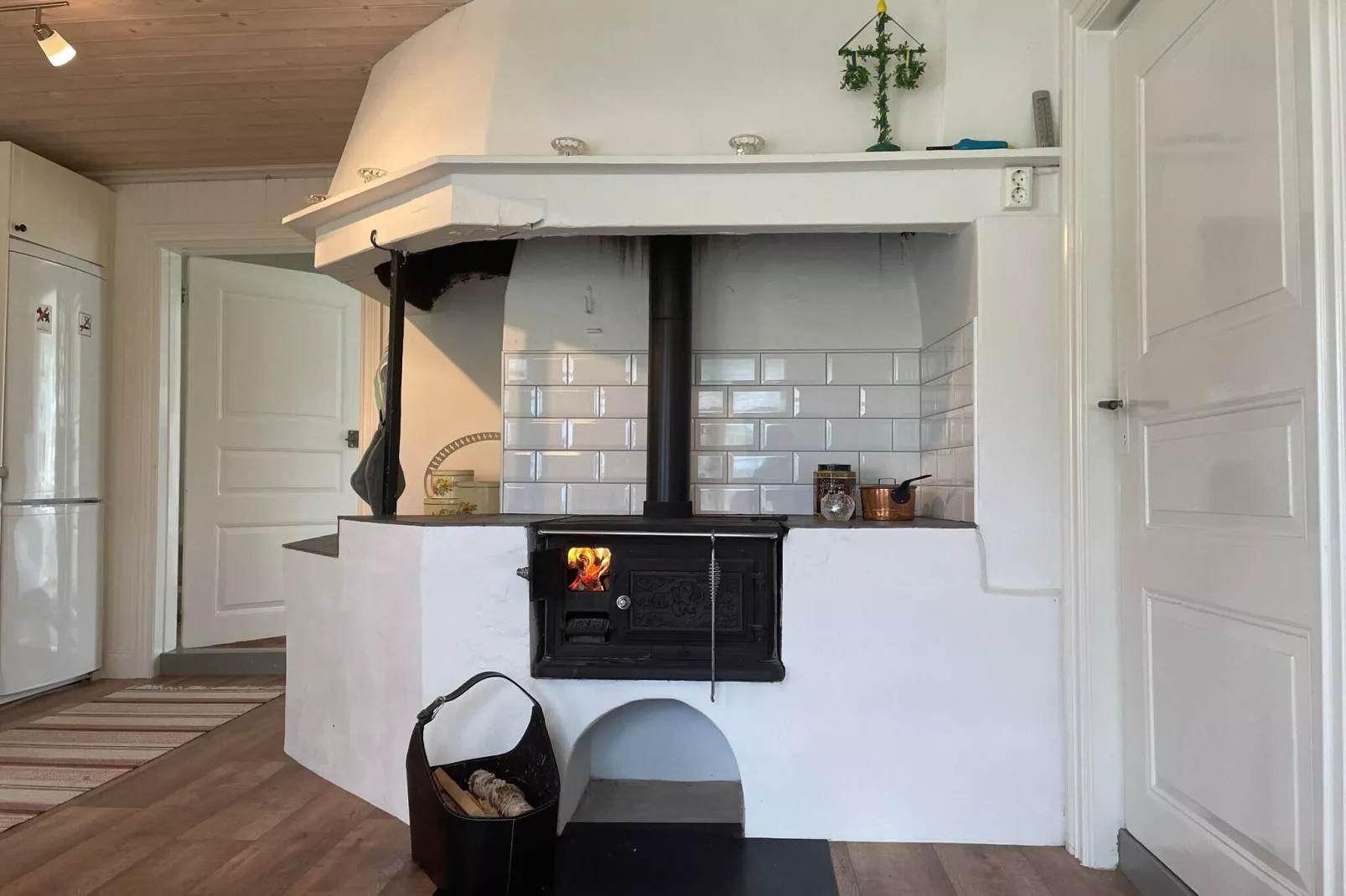 6 person holiday home in ULRICEHAMN-By Traum-Indoor
