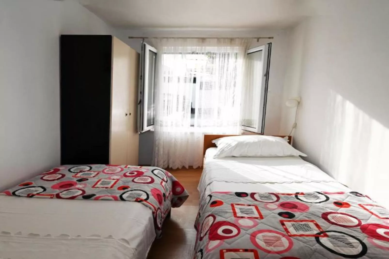 Apartments Mihovilović - 50 m from beach - Two Bedroom Apartment with Terrace and Pool View (A1)
