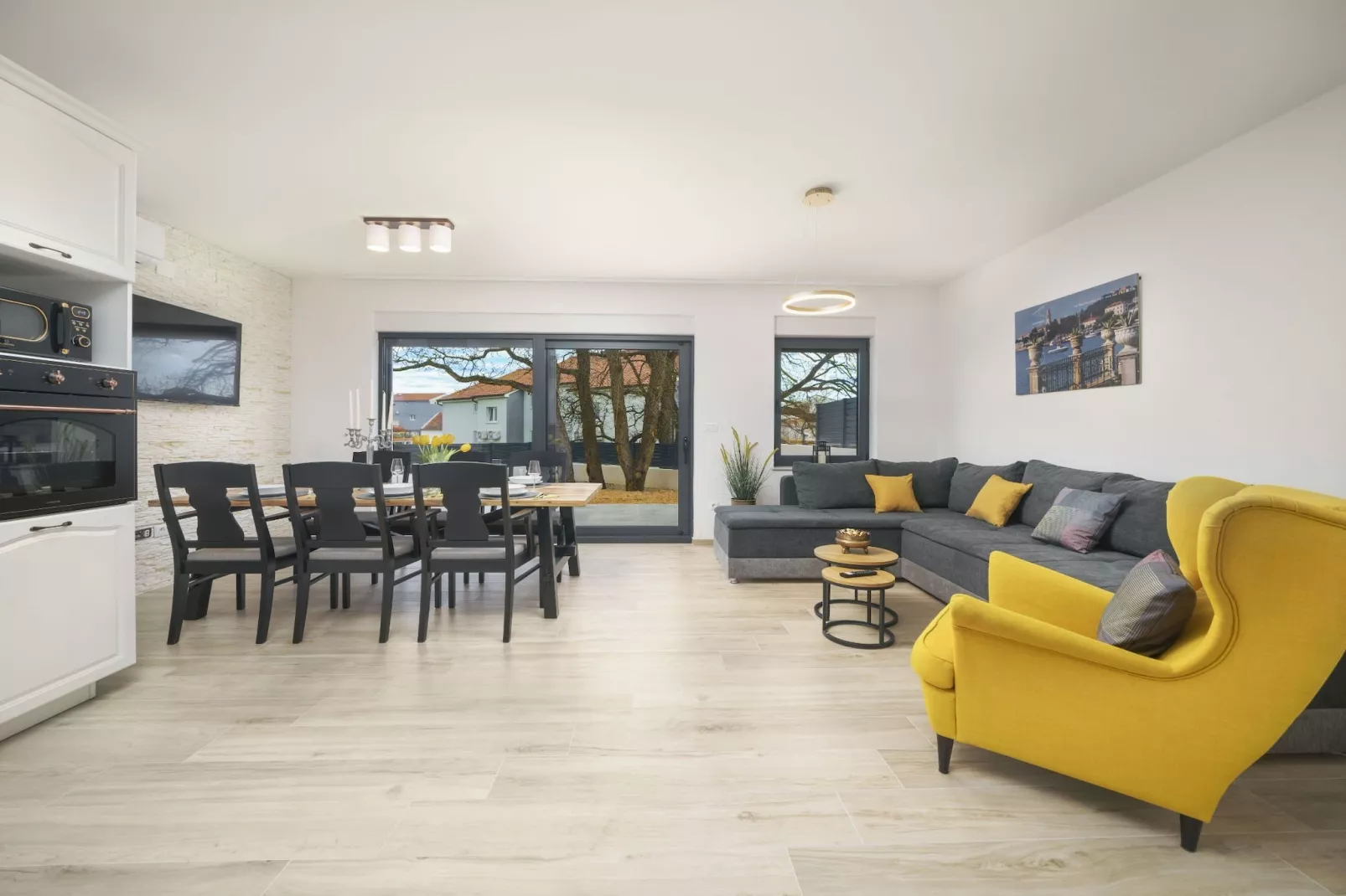 Villa Tria Quercus - Two Bedroom Villa with Terrace and Swimping pool