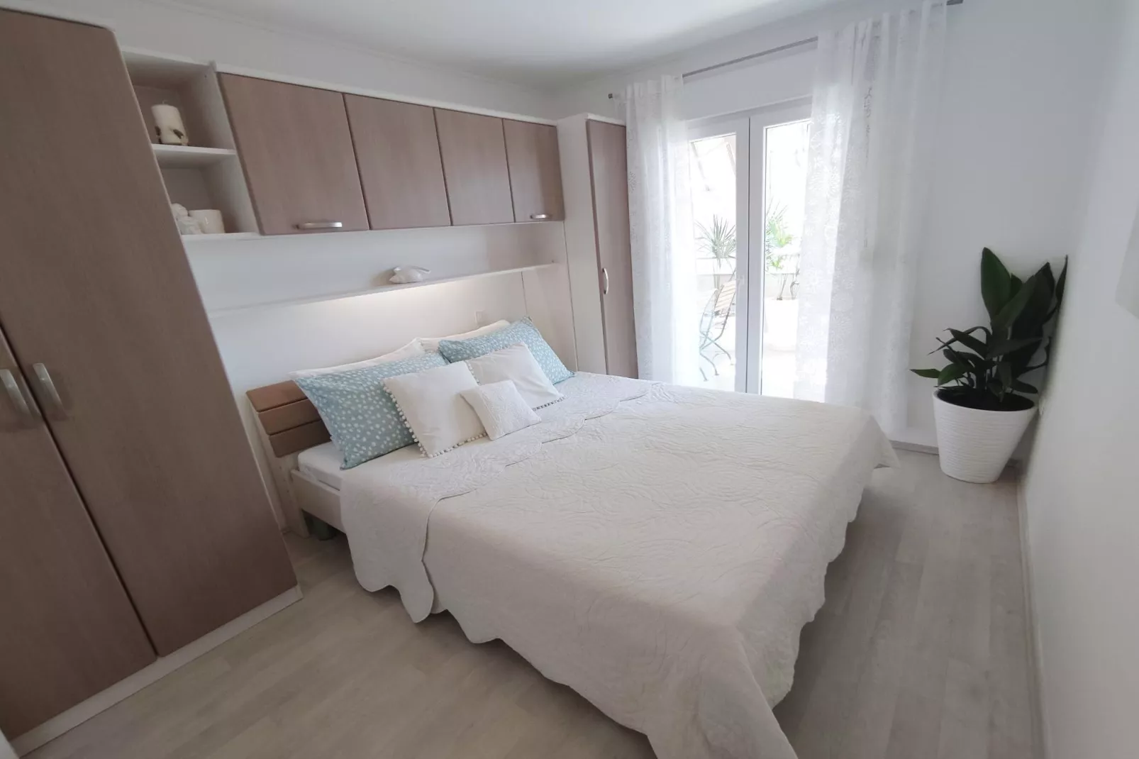 Apartment Ana with a partial sea view - Two Bedroom Apartment with Balcony and a Partial Sea View