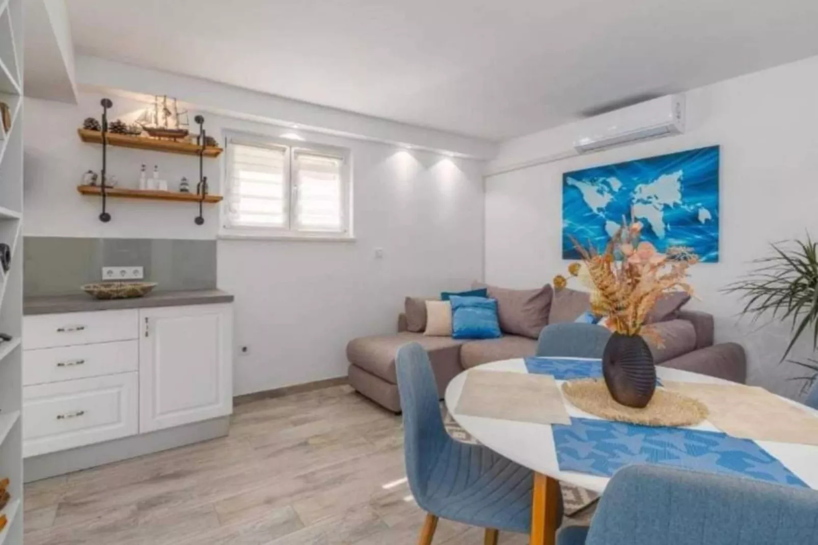 Apartment Amor - Two Bedroom Apartment with Terrace