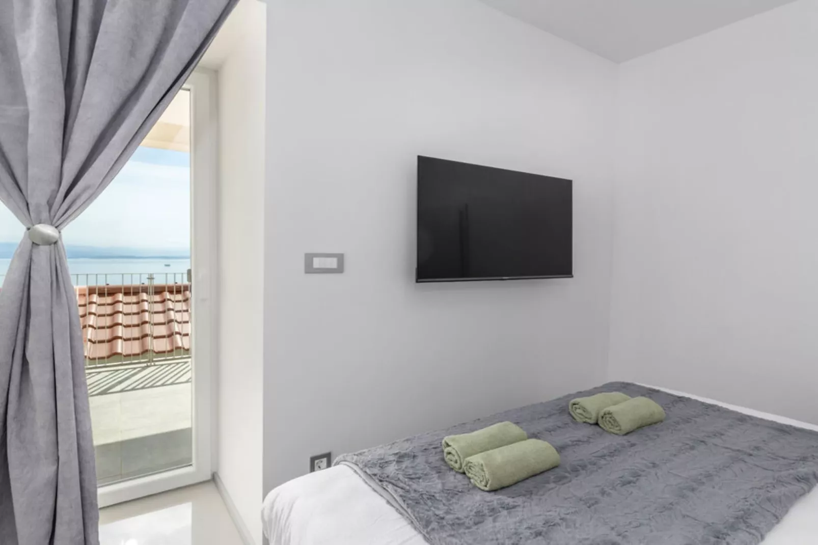 Apartments Bregha - Three Bedroom Apartment with Sea View