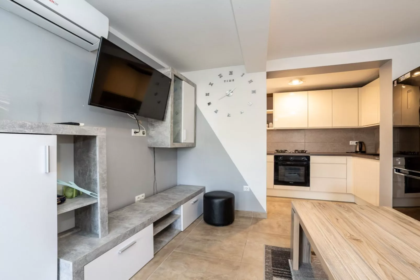 Apartments Robi & Kristina - Two Bedroom Apartment with Terrace A2