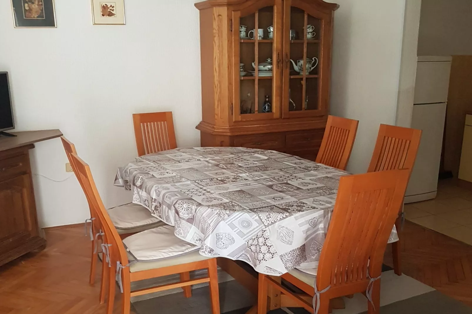 Apartments Danijela & Vlado - Three Bedroom Apartment With Balcony and Garden View