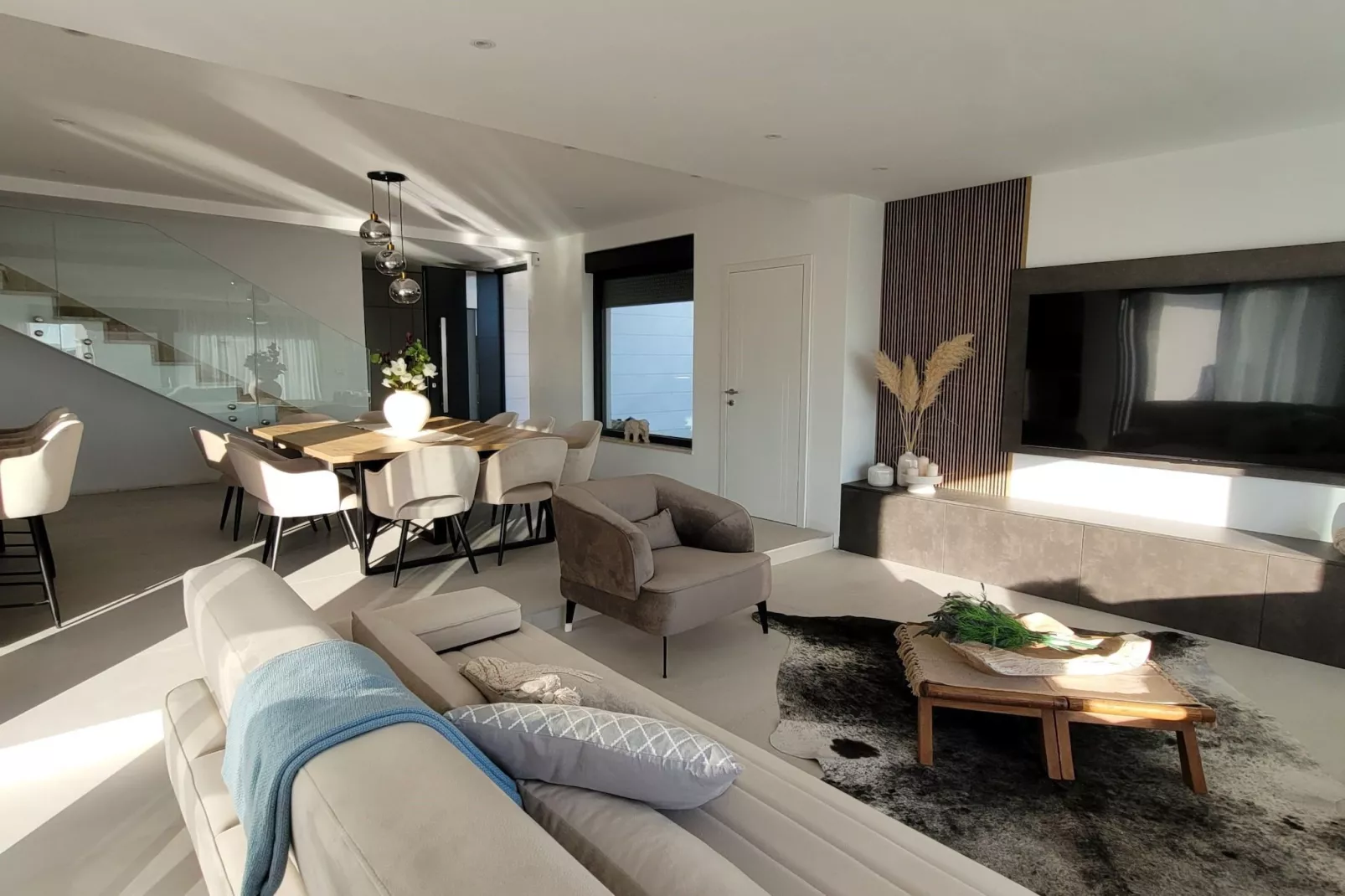 Villa Oasis - Five Bedroom Villa with Private Pool