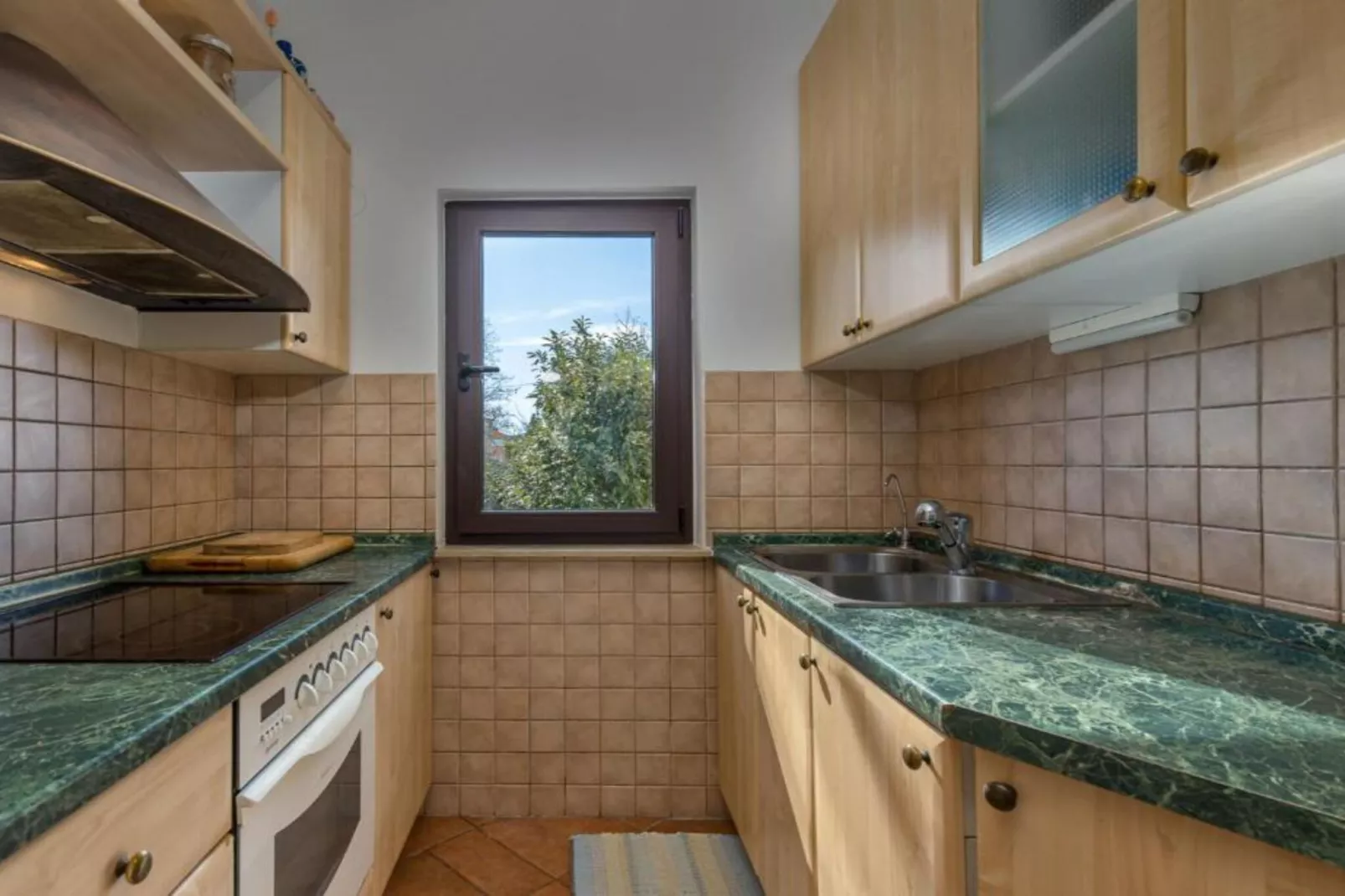 Apartment Villa Mirna - Three Bedroom Apartment with Balcony and  Sea View