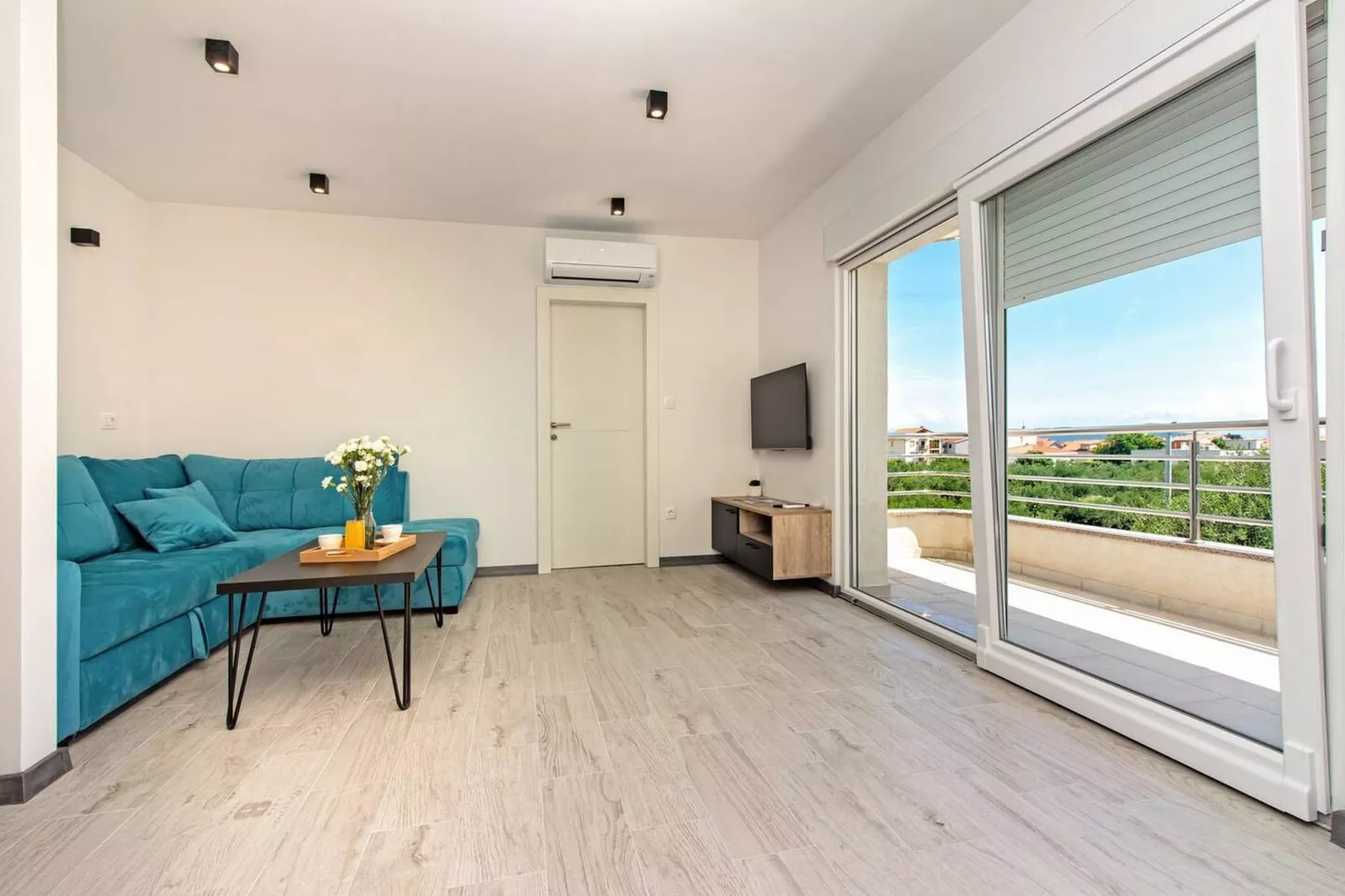 Modern Apartments with Private Balcony - One Bedroom Apartment (Owner S1)