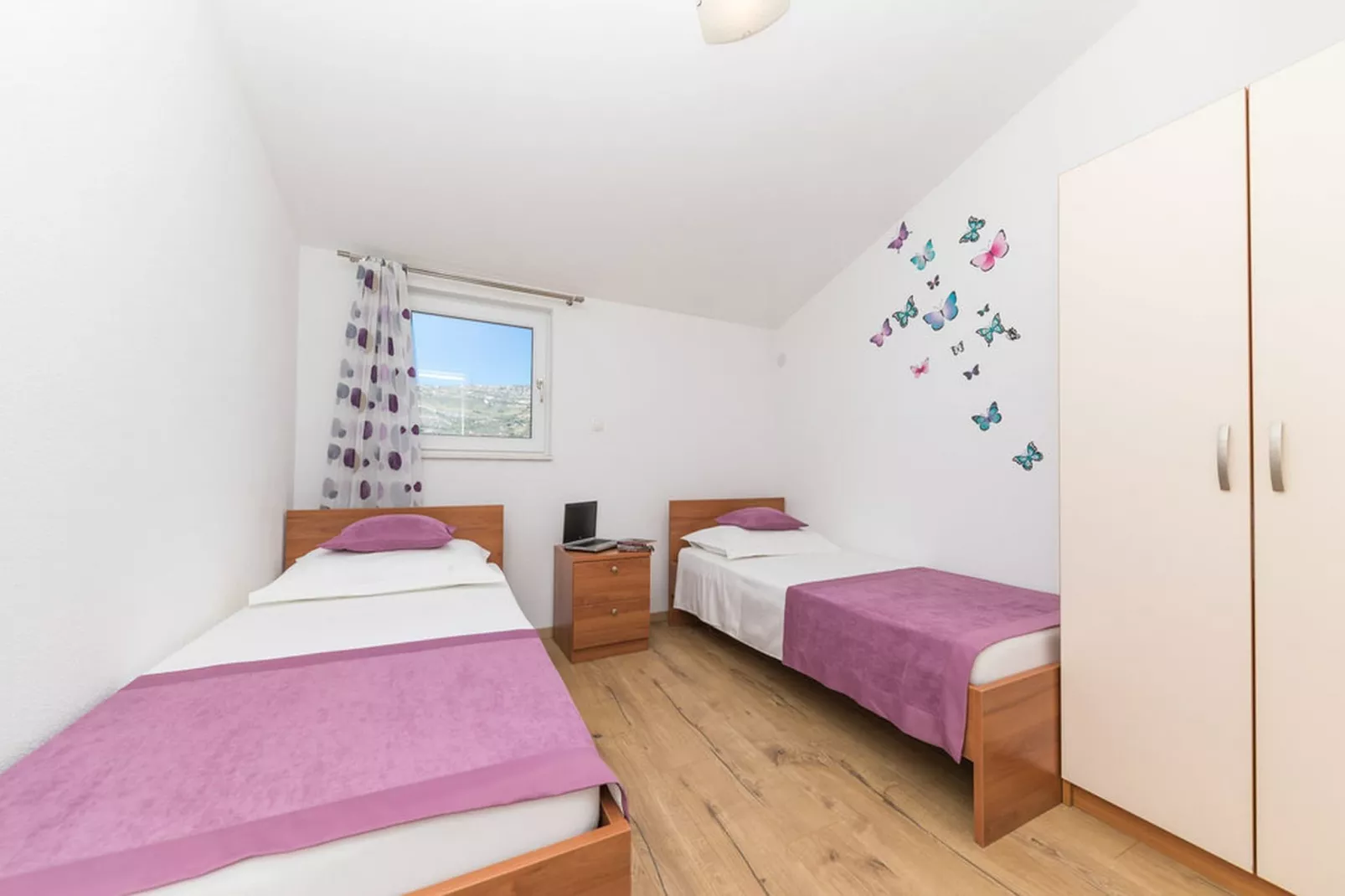 Two Bedroom Apartment with Balcony (Owner Blue)